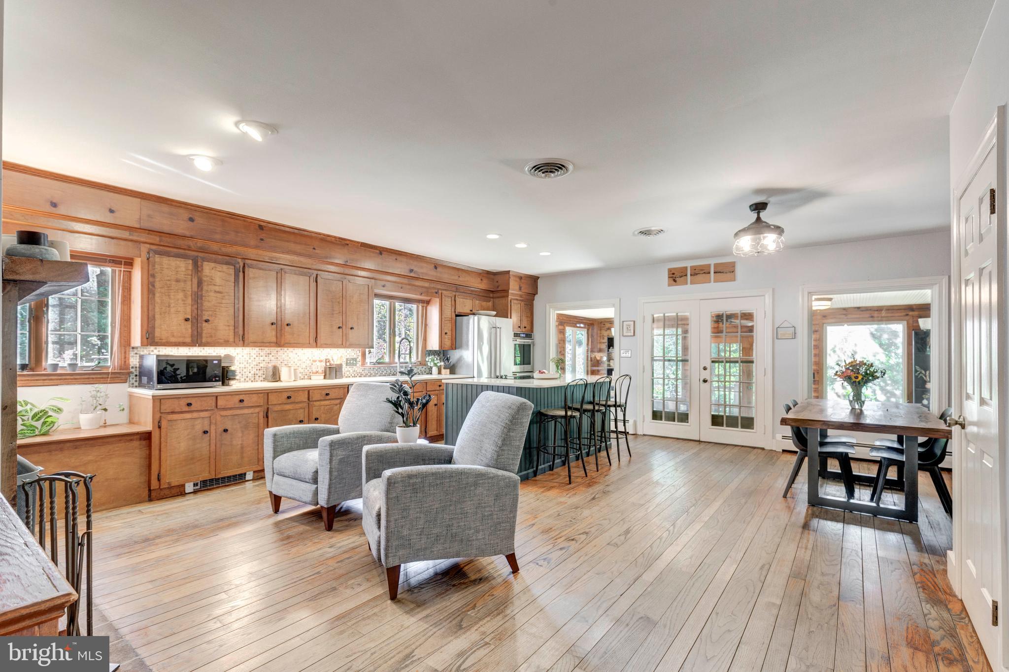 DOWNTOWN WESTMINSTER - Residential