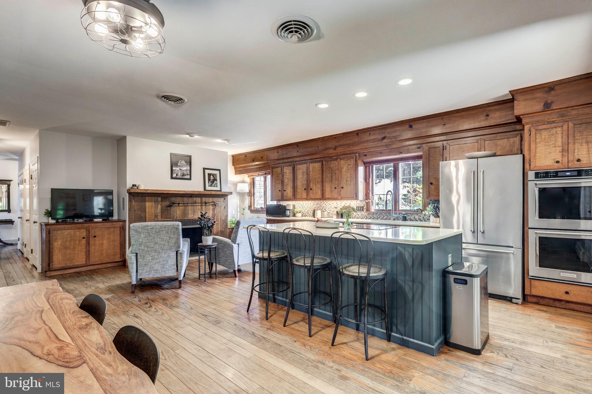 DOWNTOWN WESTMINSTER - Residential