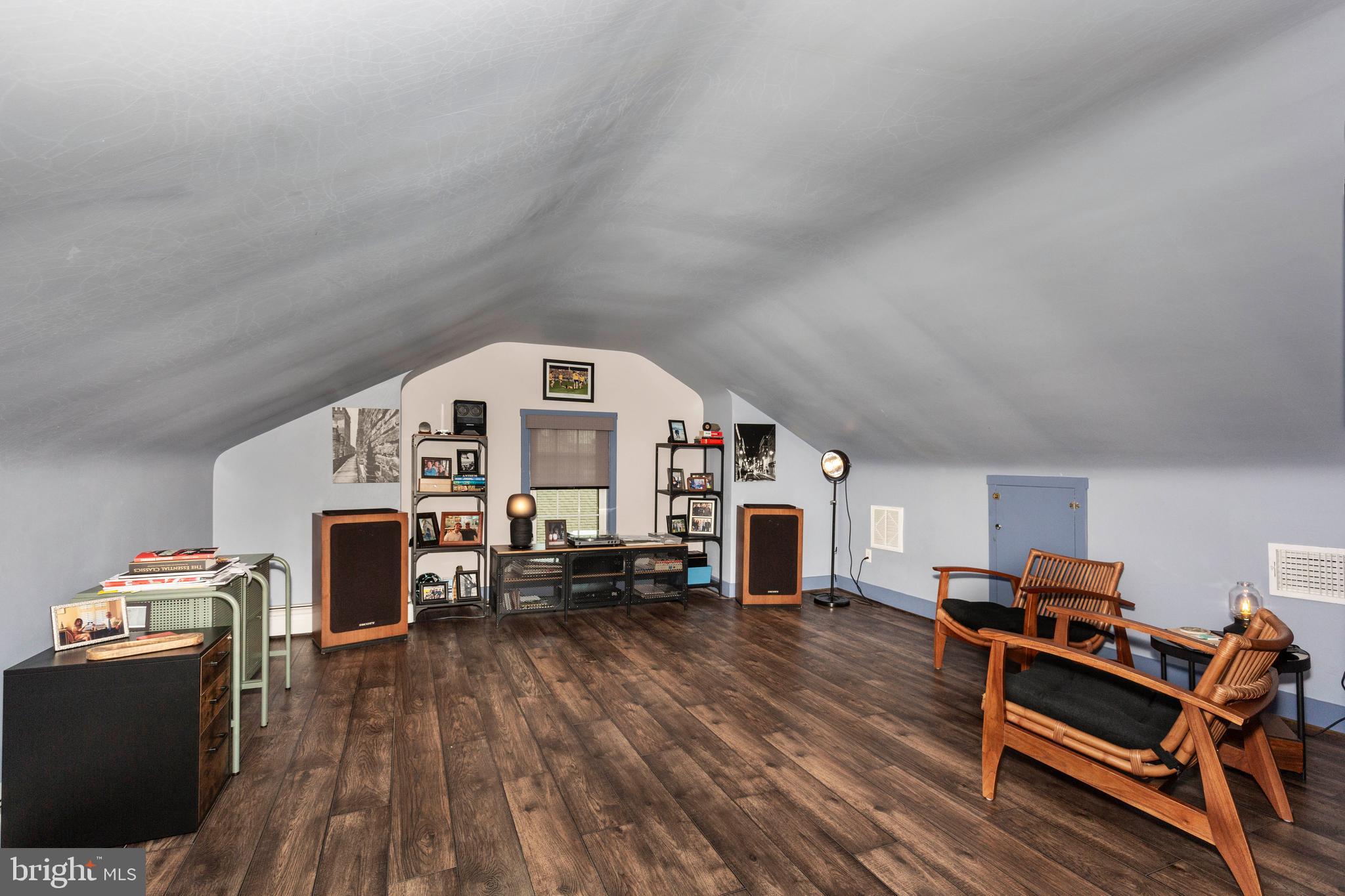 DOWNTOWN WESTMINSTER - Residential