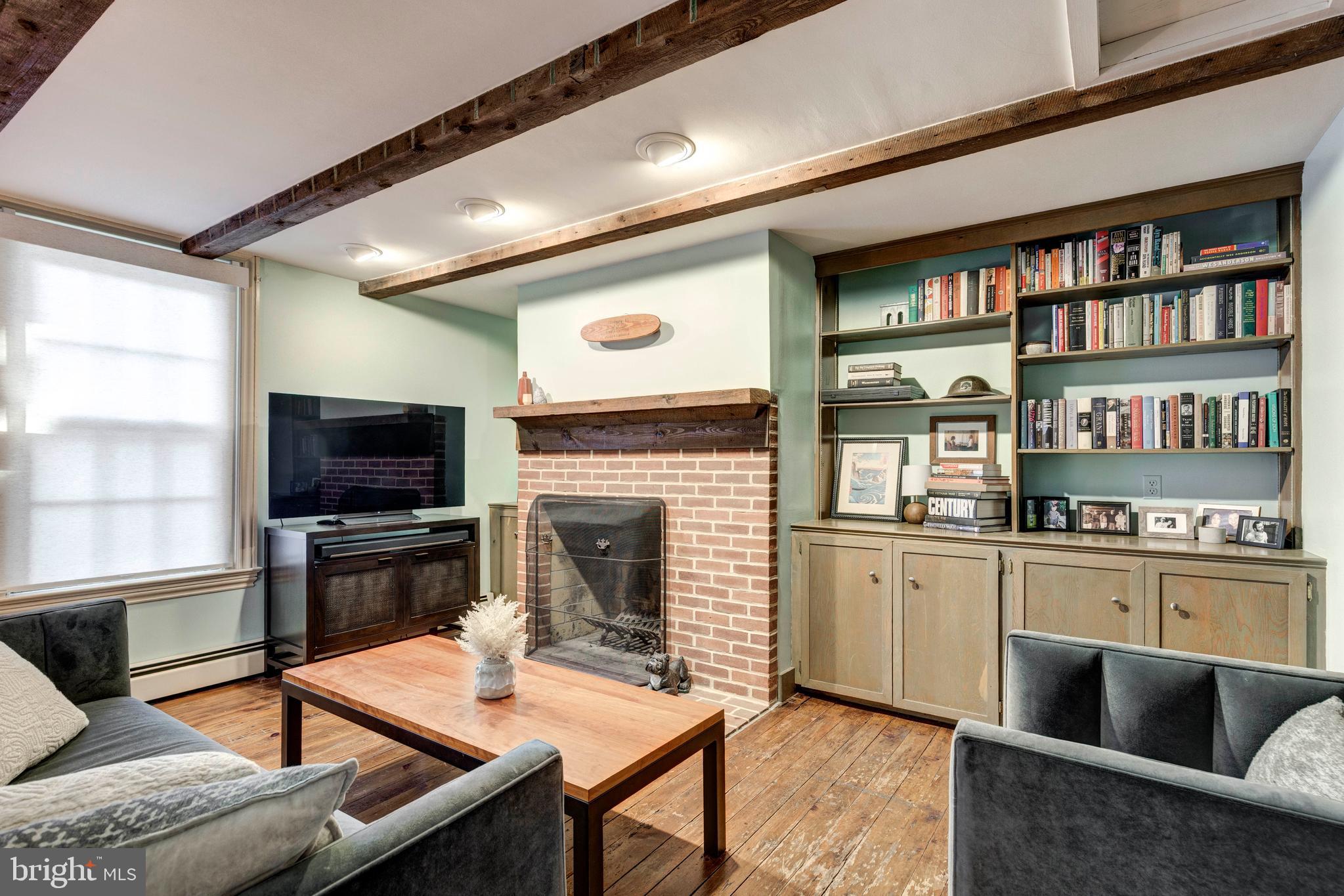 DOWNTOWN WESTMINSTER - Residential