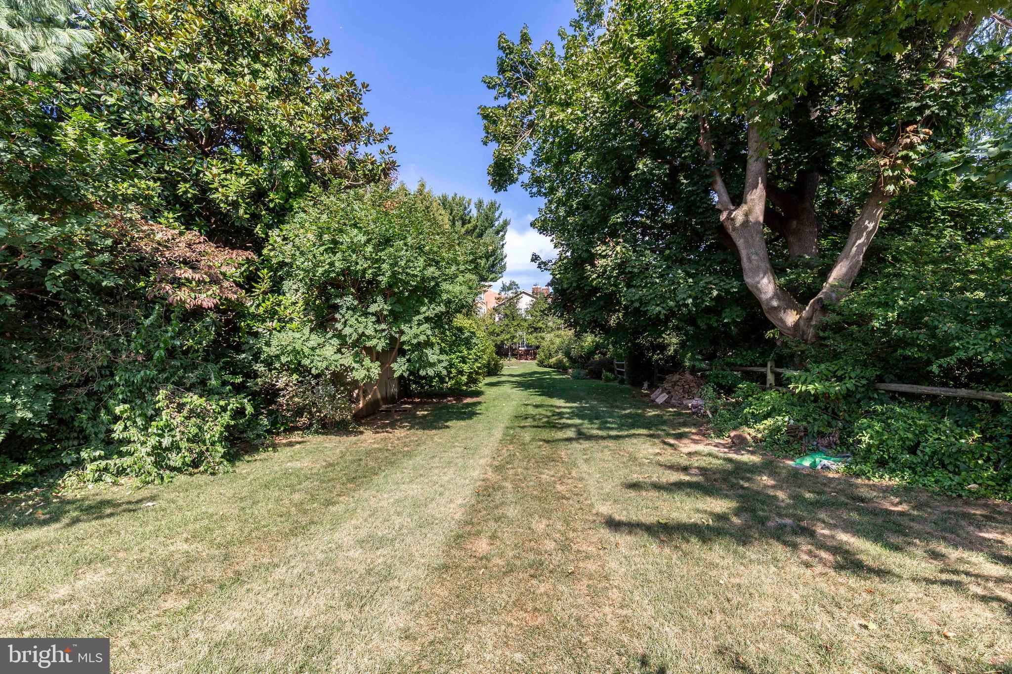 DOWNTOWN WESTMINSTER - Residential