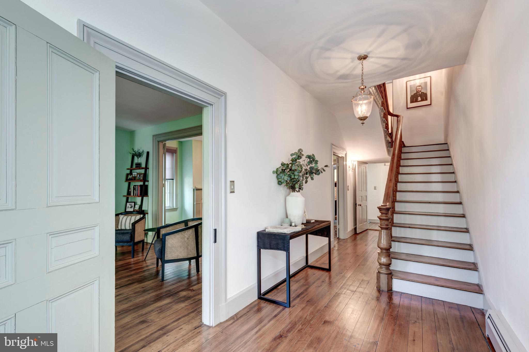 DOWNTOWN WESTMINSTER - Residential