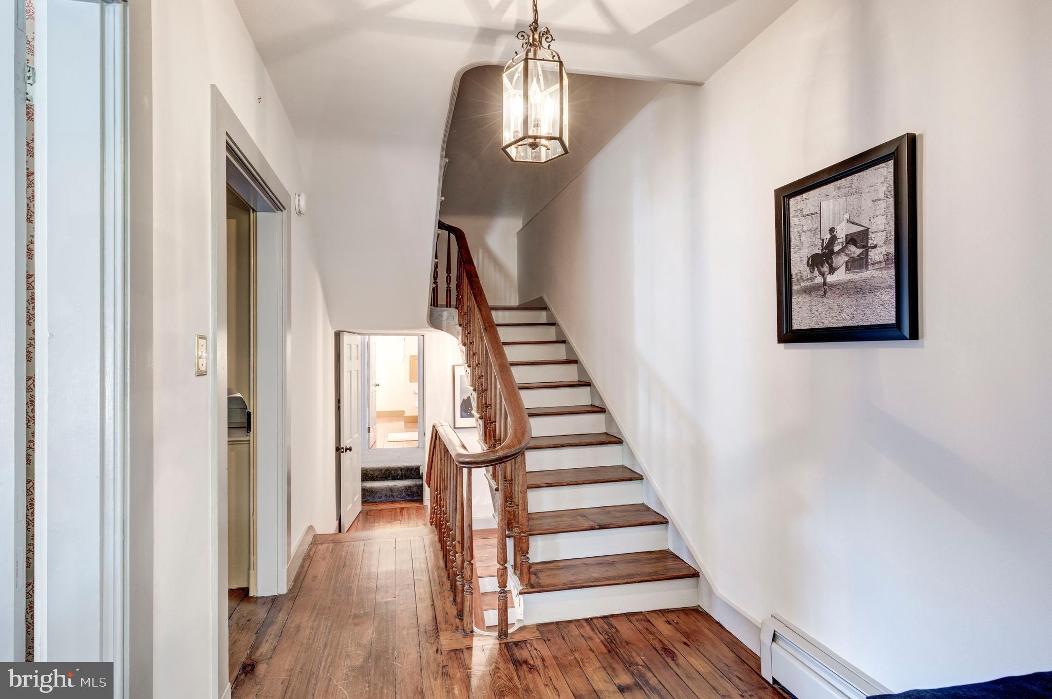 DOWNTOWN WESTMINSTER - Residential