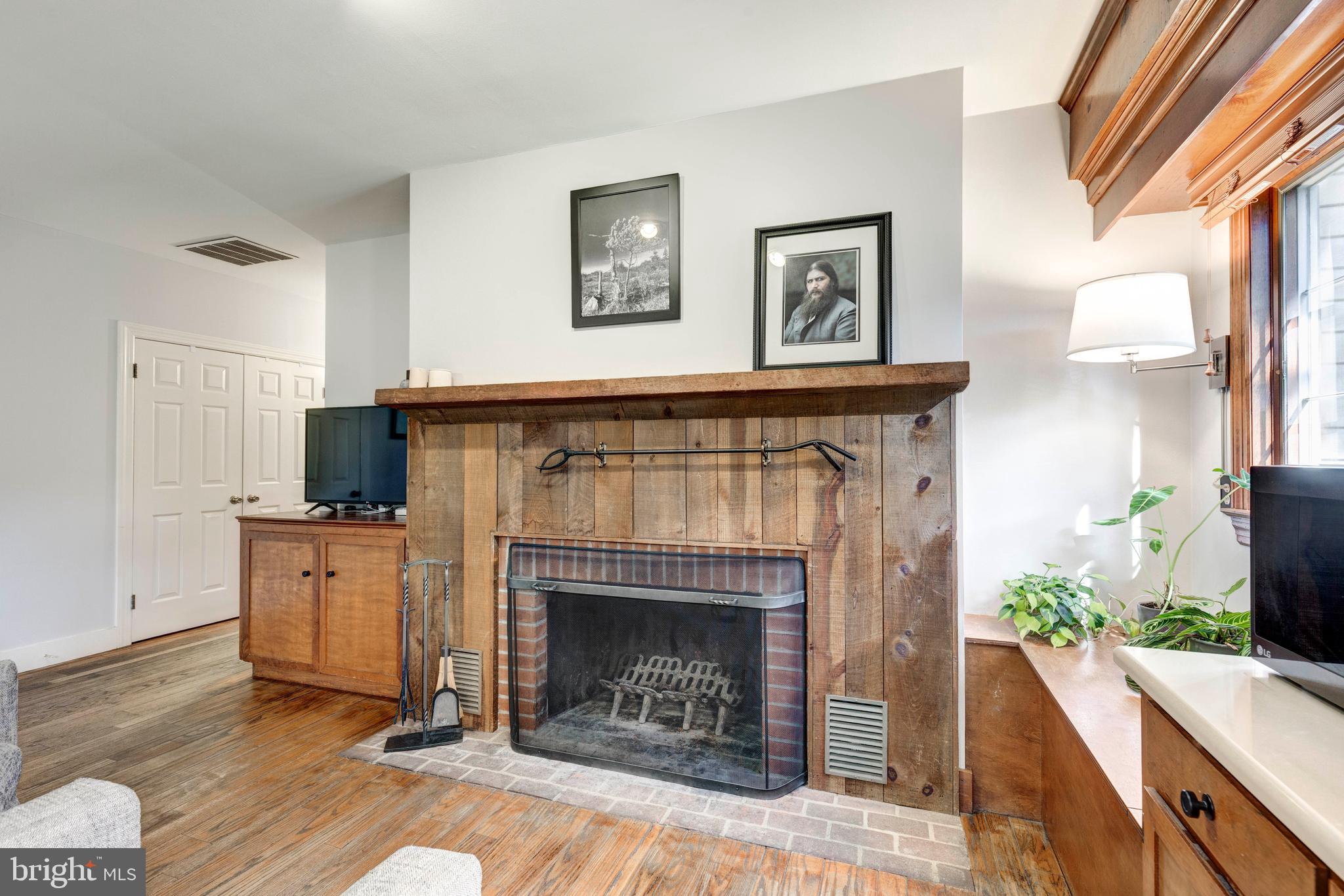 DOWNTOWN WESTMINSTER - Residential