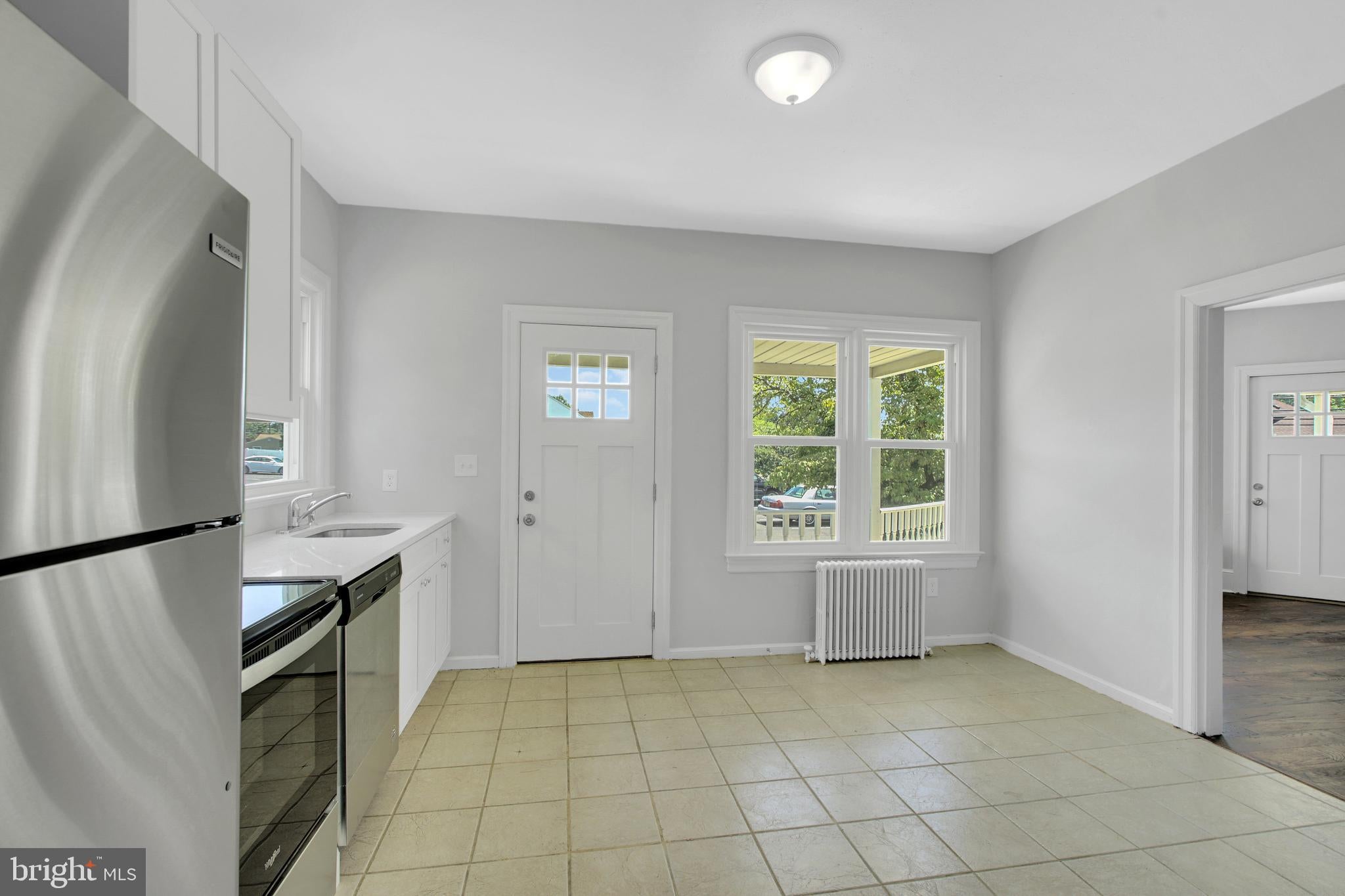 121 E BROWNING ROAD