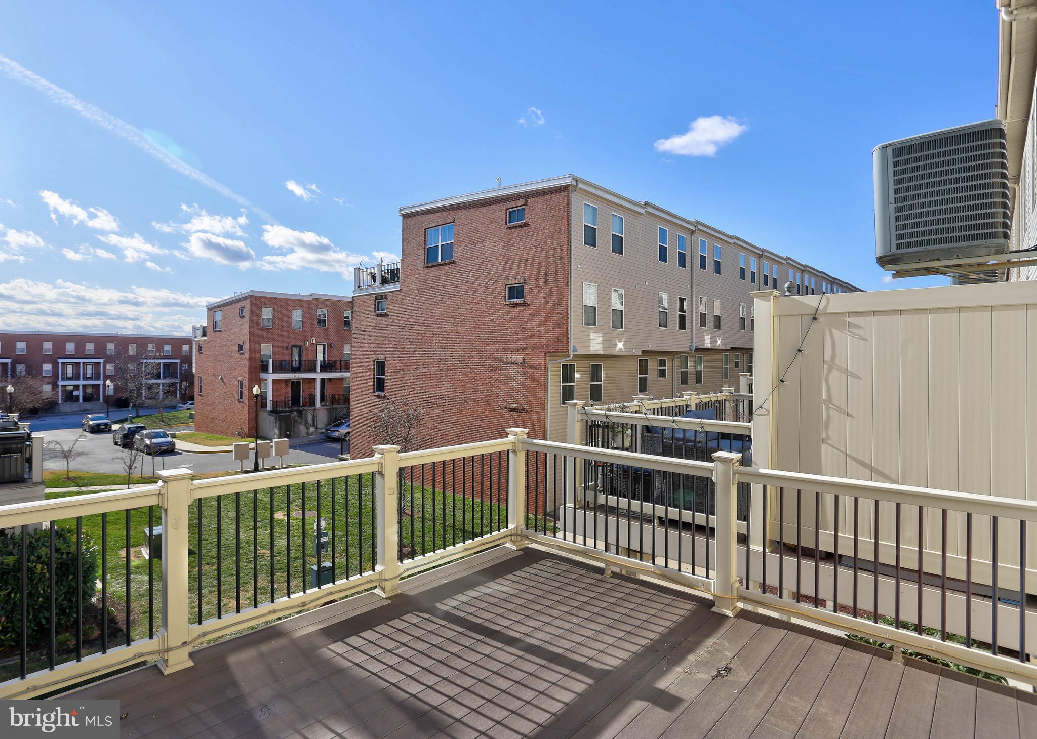 O'DONNELL SQUARE - Residential