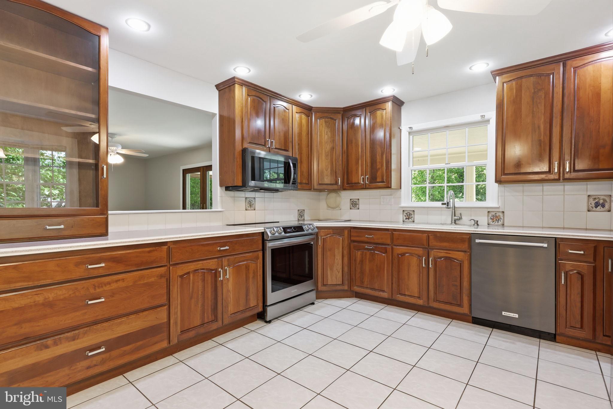 BUCK HILL ACRES - Residential