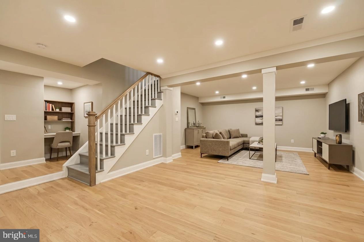 BUCK HILL ACRES - Residential