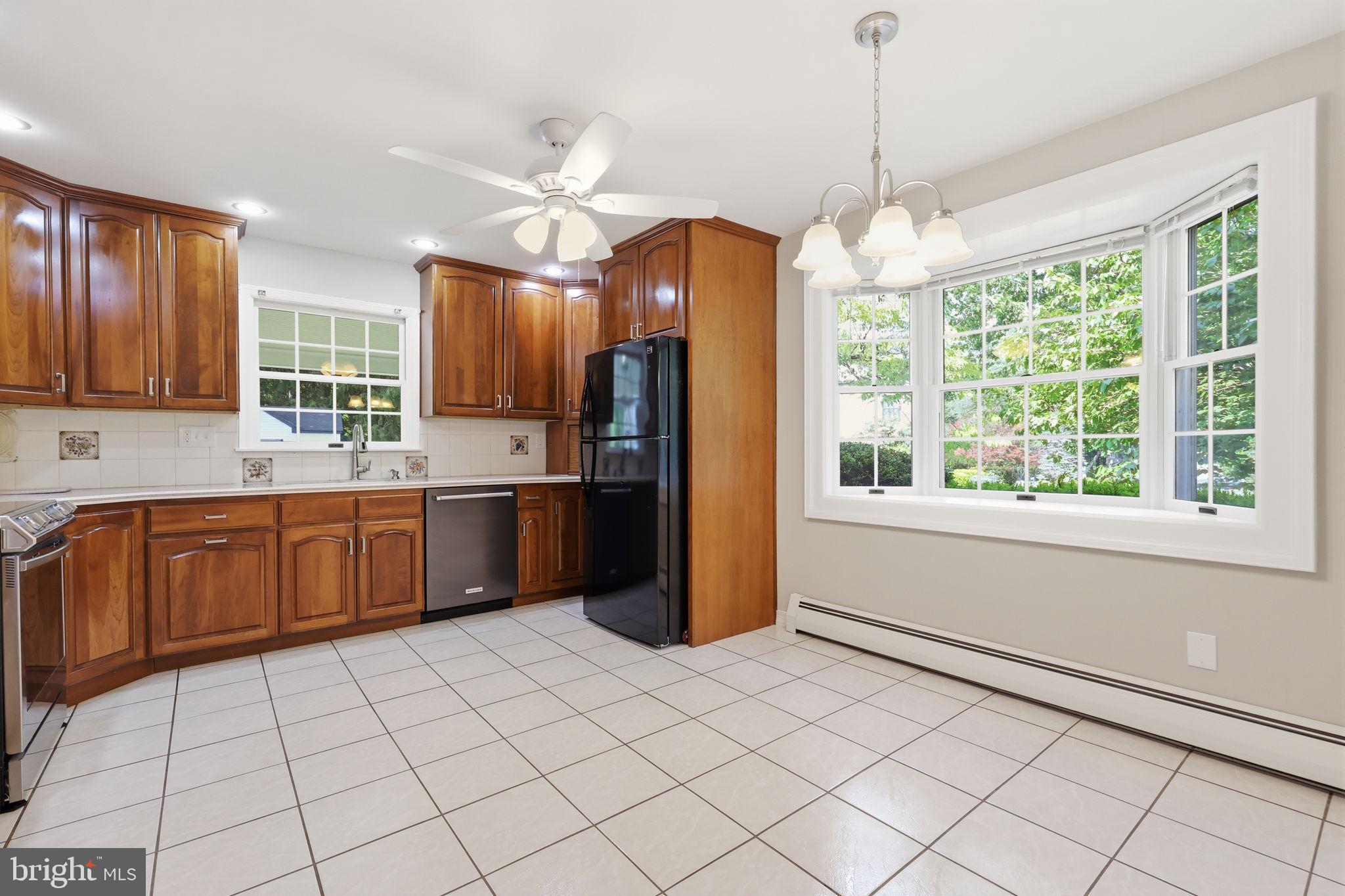 BUCK HILL ACRES - Residential