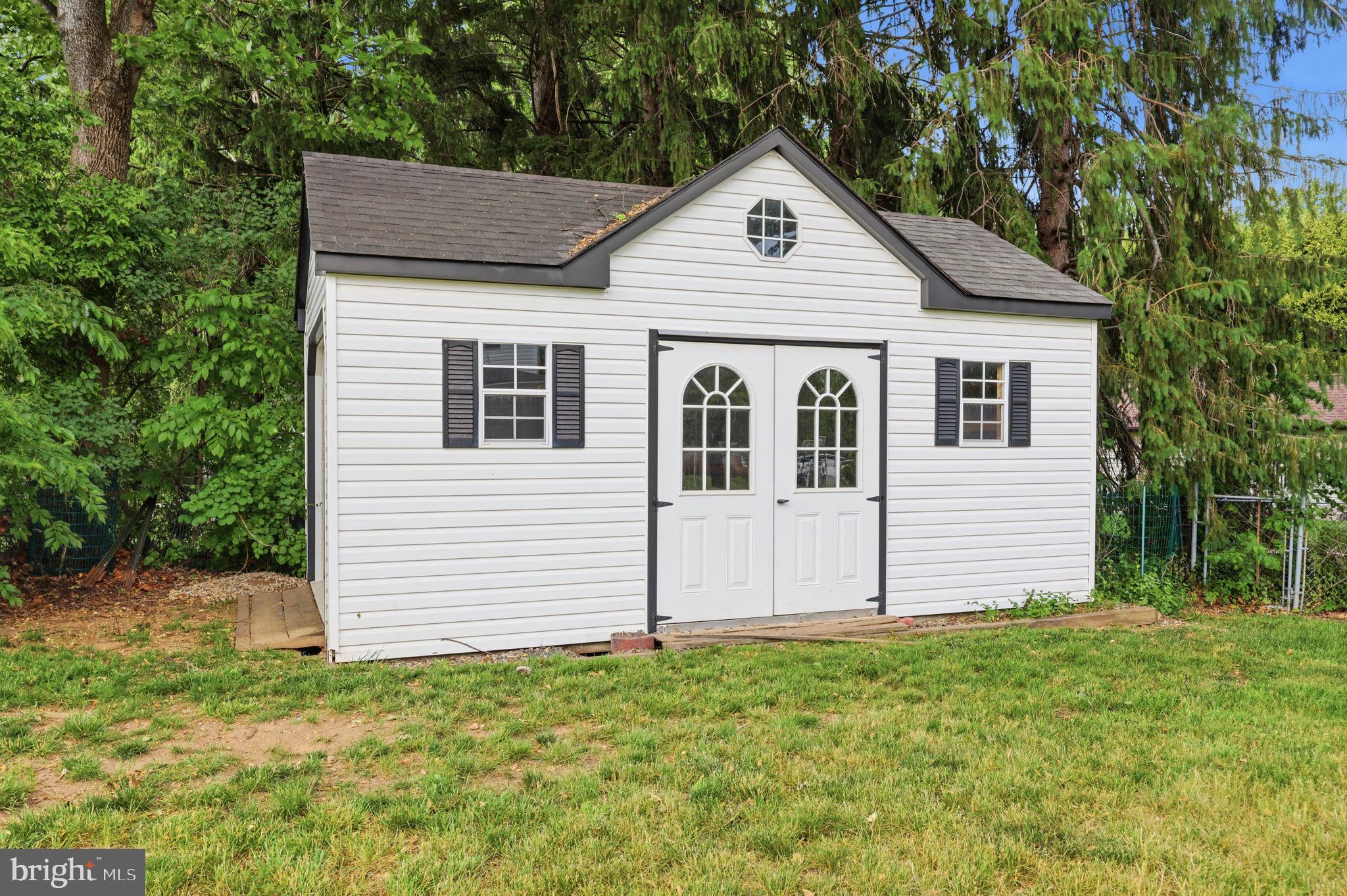 BUCK HILL ACRES - Residential
