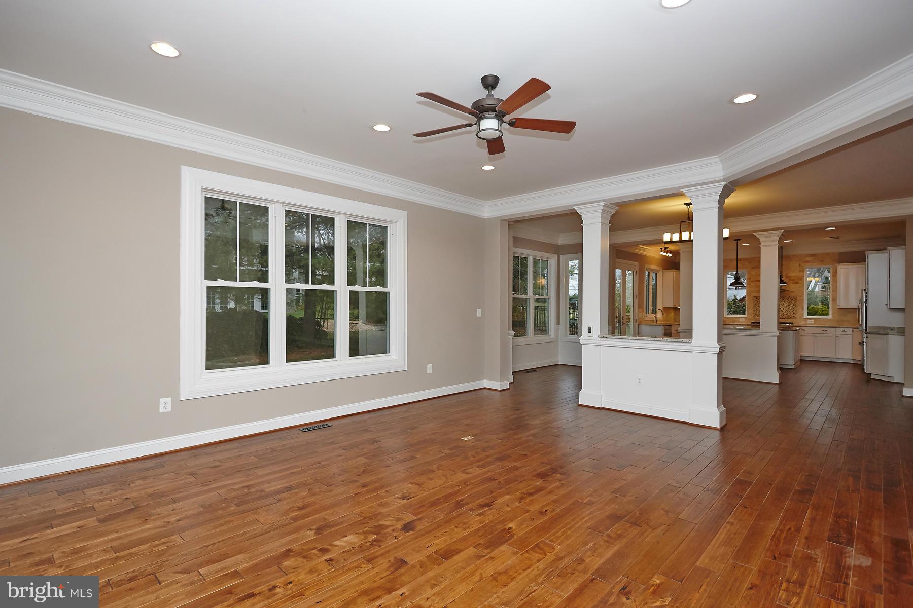 VIENNA WOODS - Residential