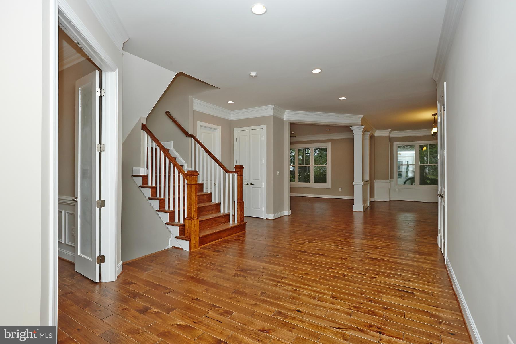 VIENNA WOODS - Residential