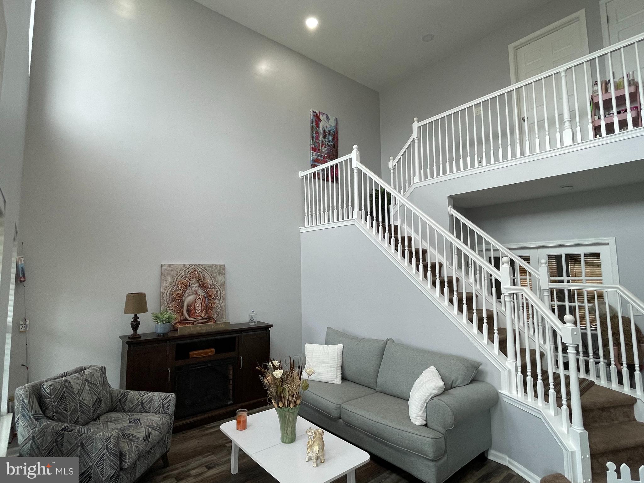 728 SLATE HILL DRIVE