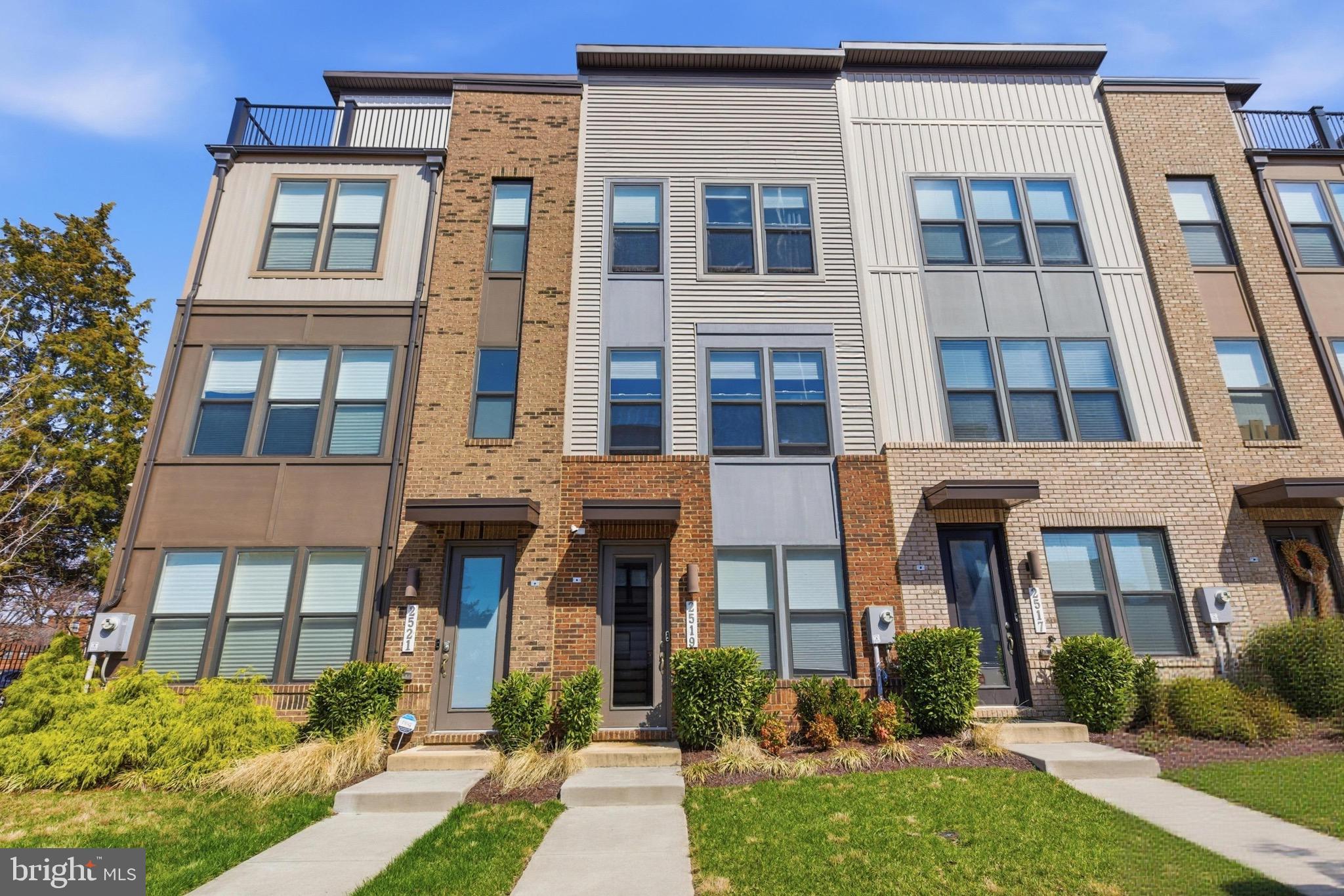 RIVERFRONT - Residential