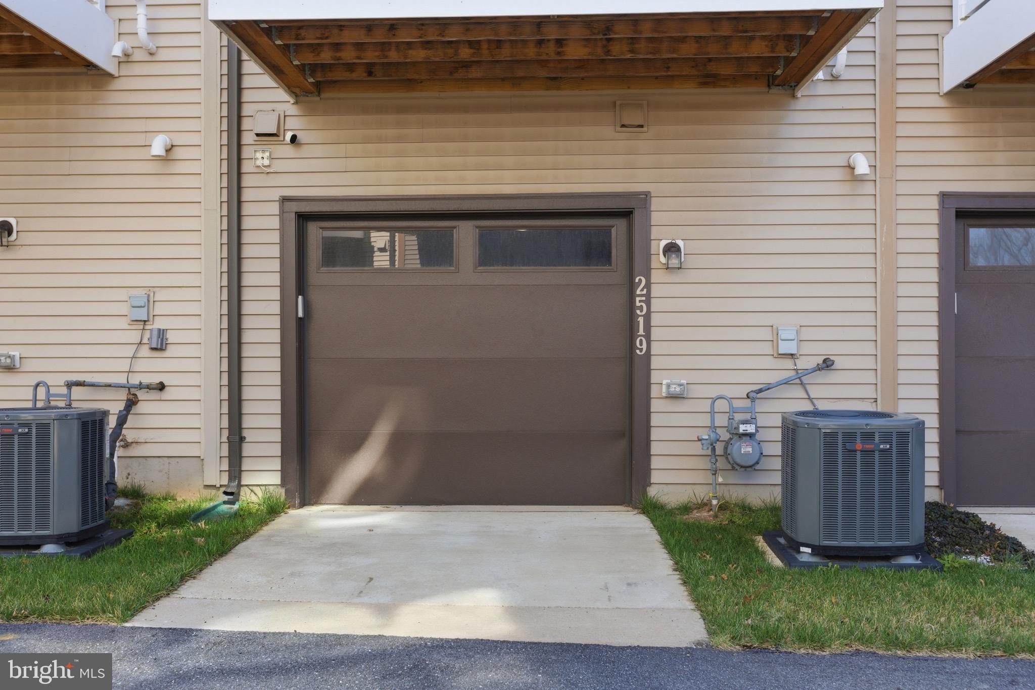 RIVERFRONT - Residential