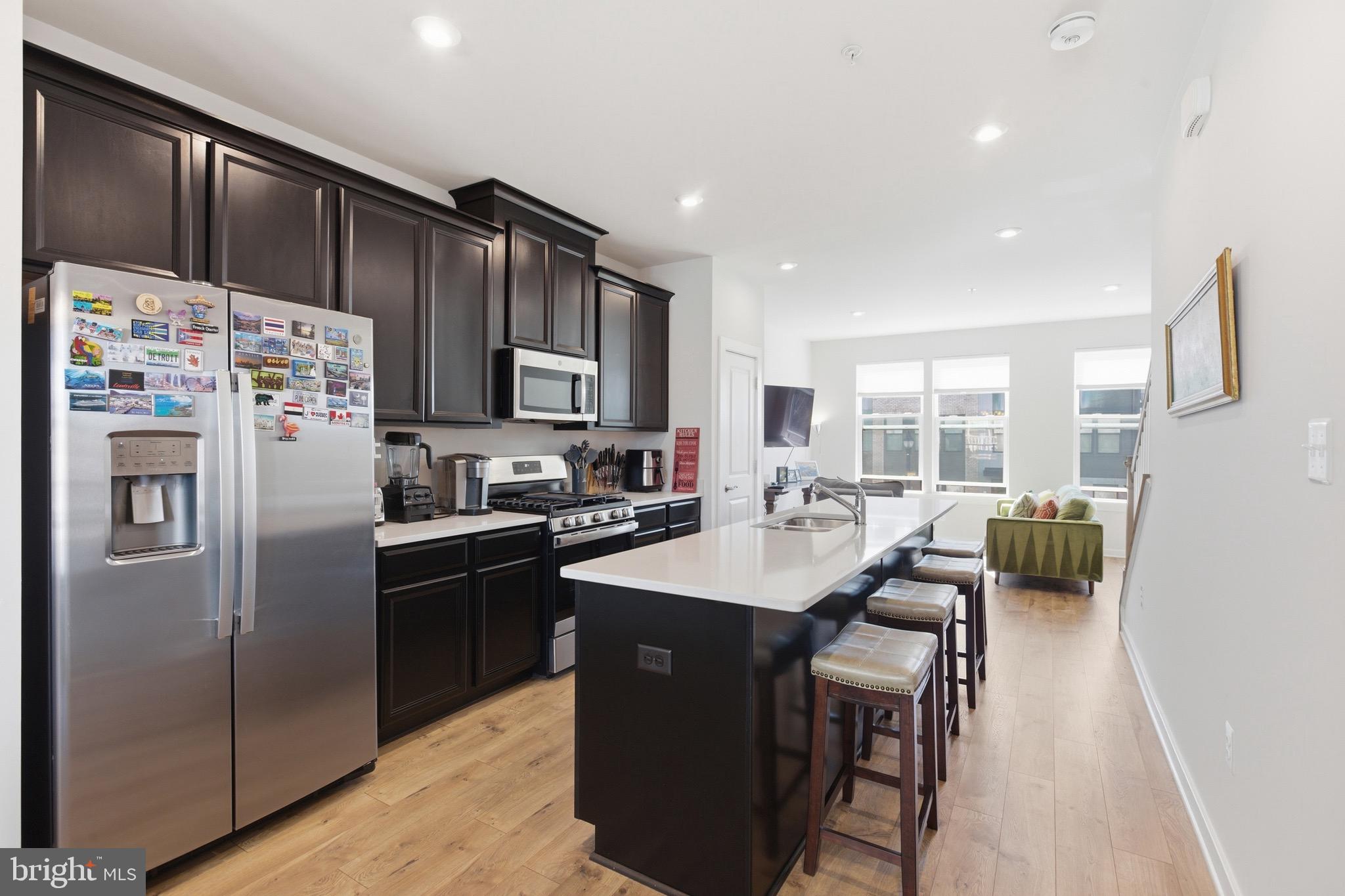 RIVERFRONT - Residential