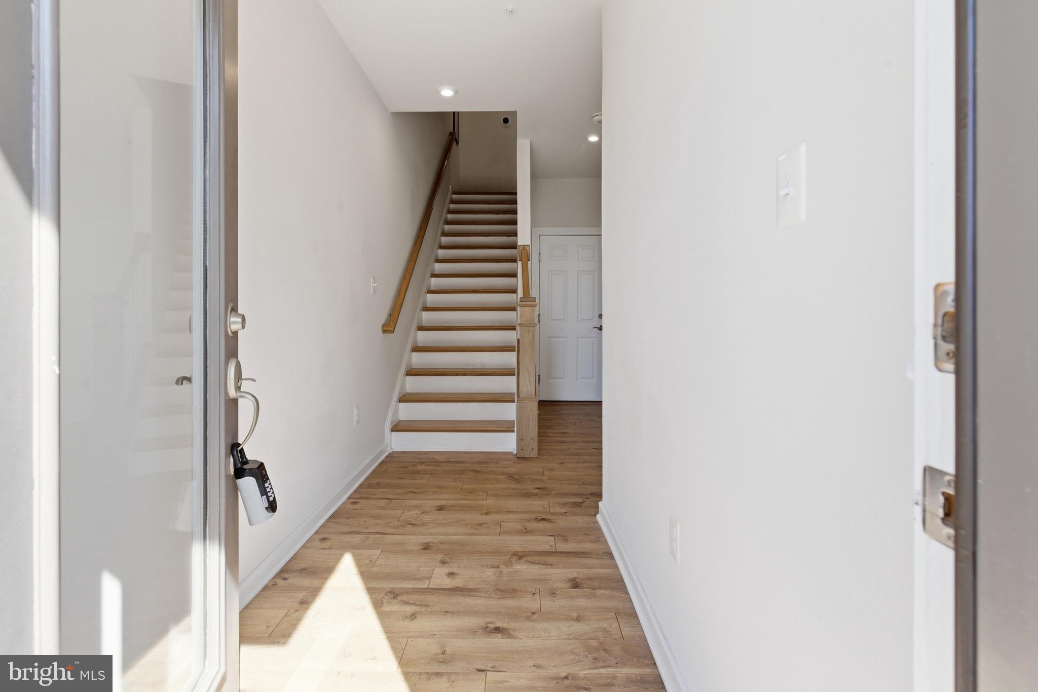 RIVERFRONT - Residential