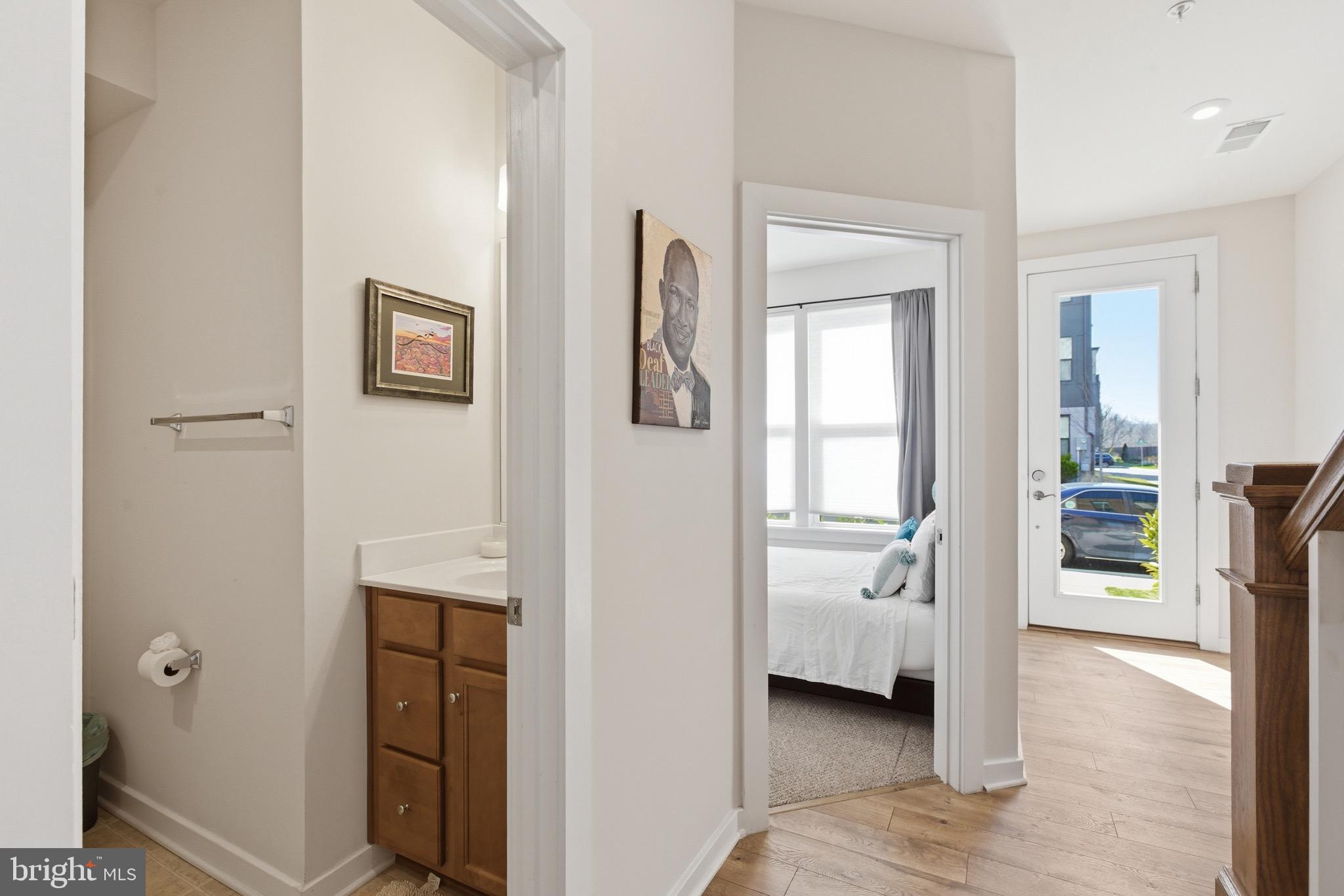 RIVERFRONT - Residential