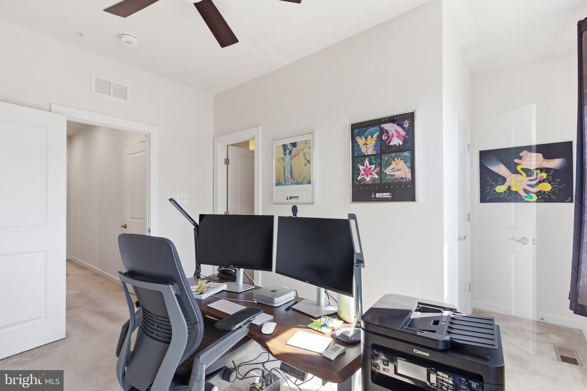 RIVERFRONT - Residential