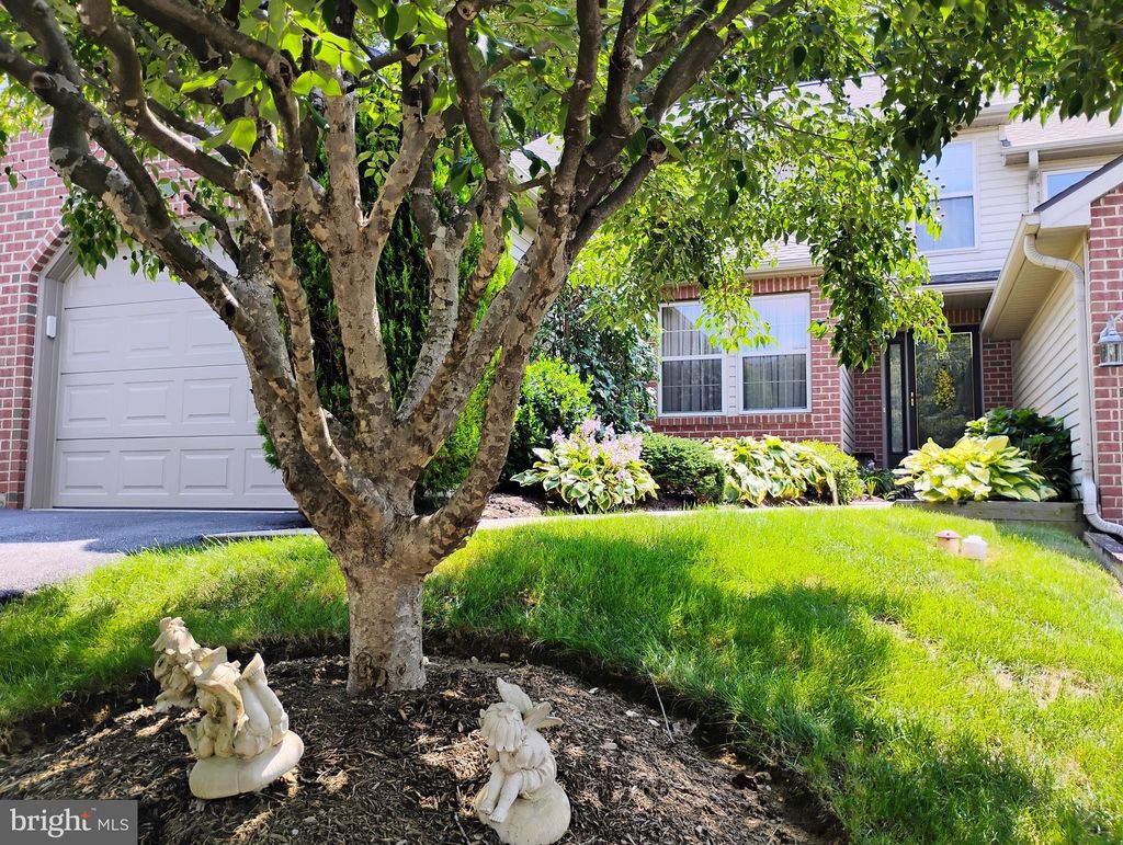 Photo of 153 River Bend Park, LANCASTER, PA 17602 (MLS # PALA2074060)