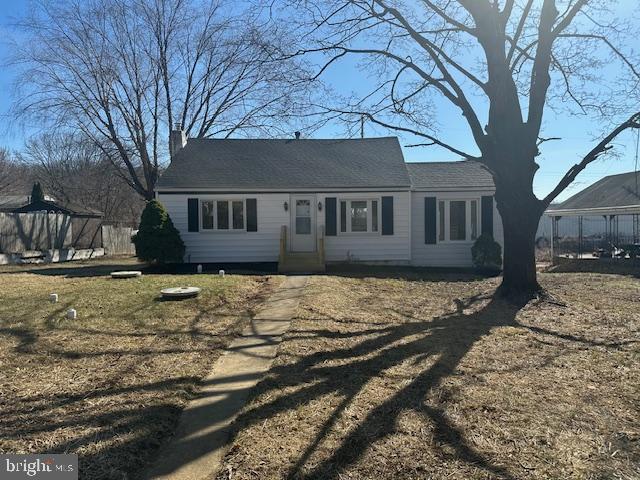 This Charming Remodeled home features 4 bedroom with a 1 new bathrooms Eat-in kitchen with granite countertops and new stainless steel appliances,, New Heater and flooring throughout the home. Off street parking and a 1 car garage So come take a tour while it's still available
