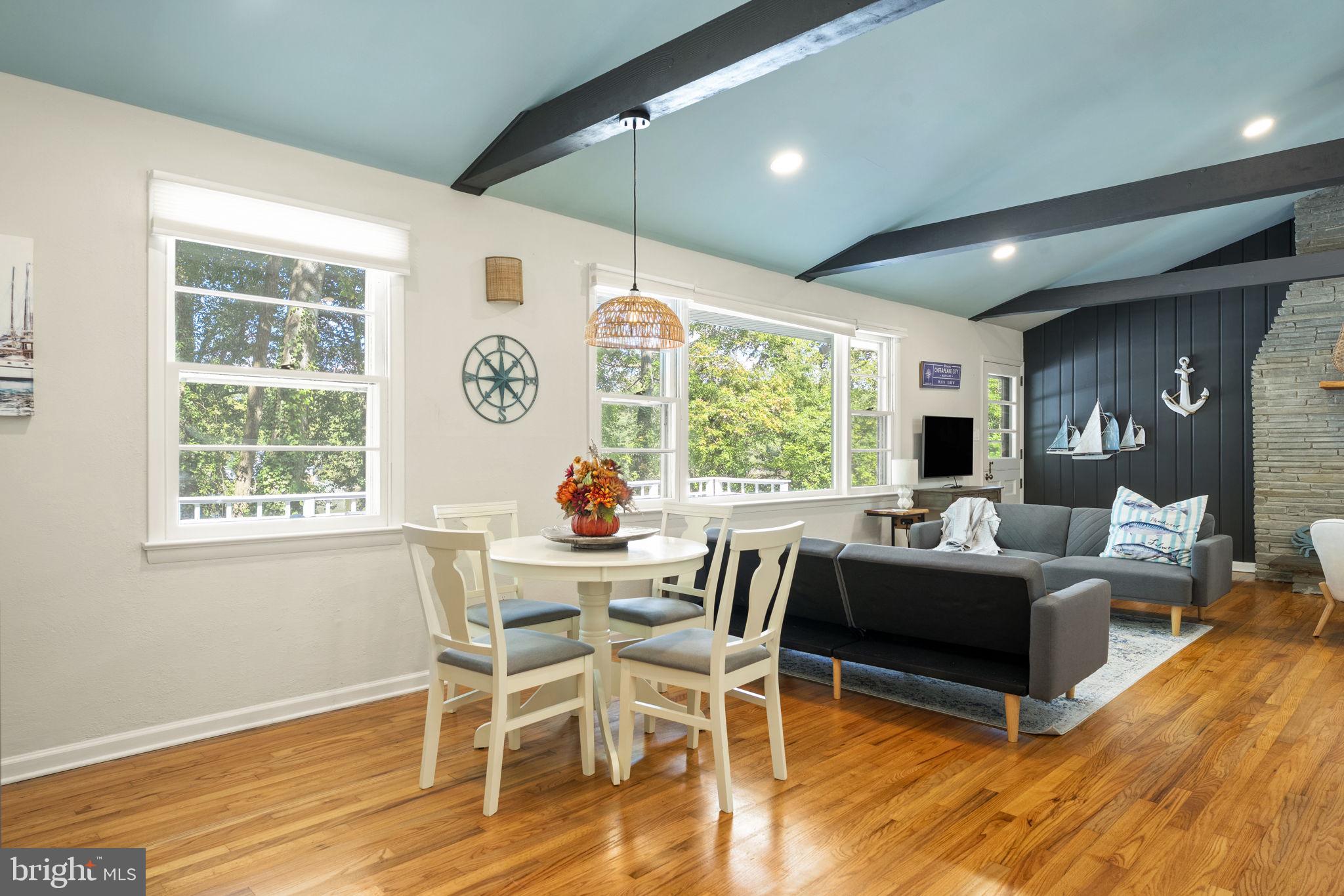 LOCUST POINT - Residential