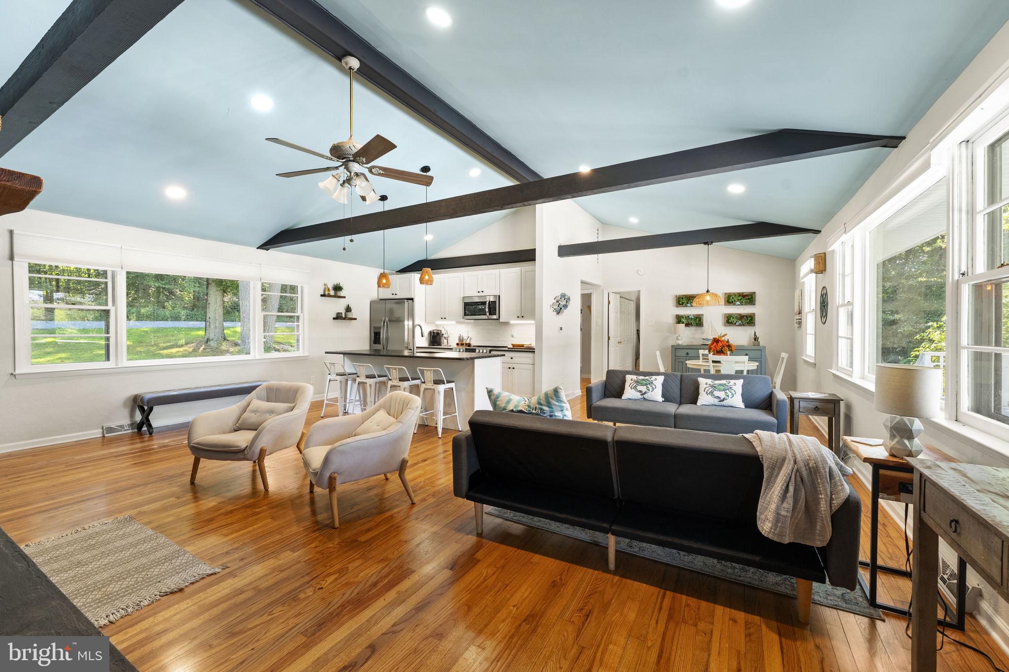 LOCUST POINT - Residential