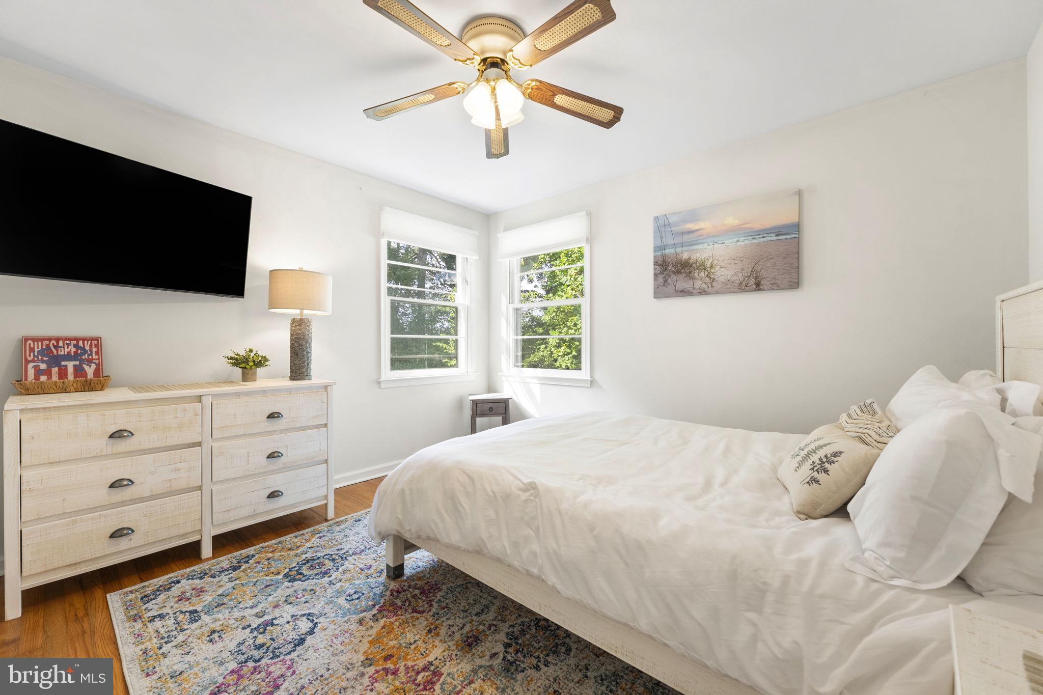 LOCUST POINT - Residential