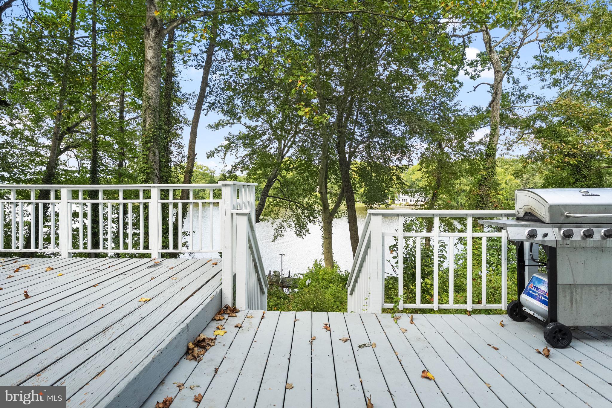 LOCUST POINT - Residential