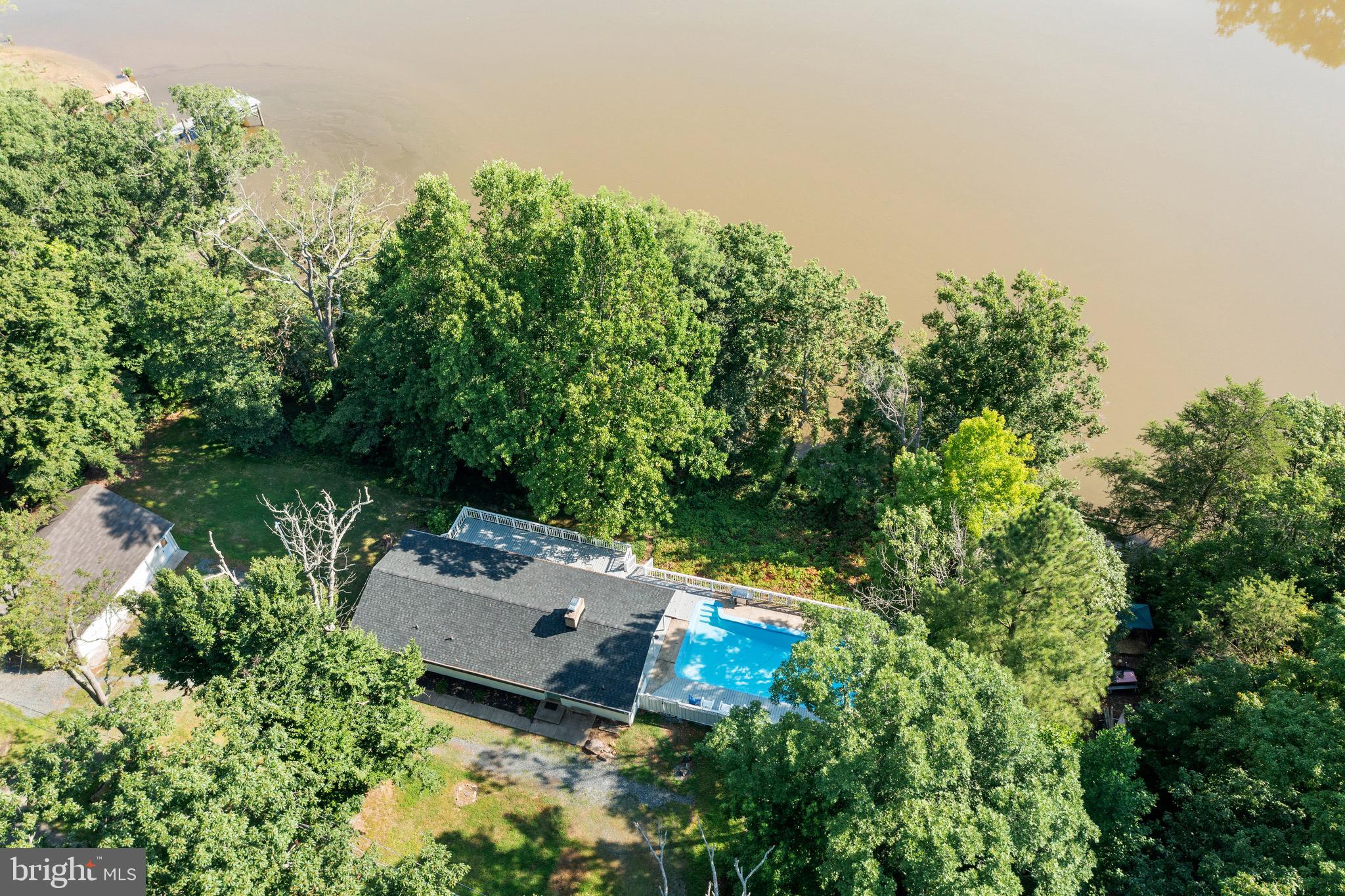 LOCUST POINT - Residential