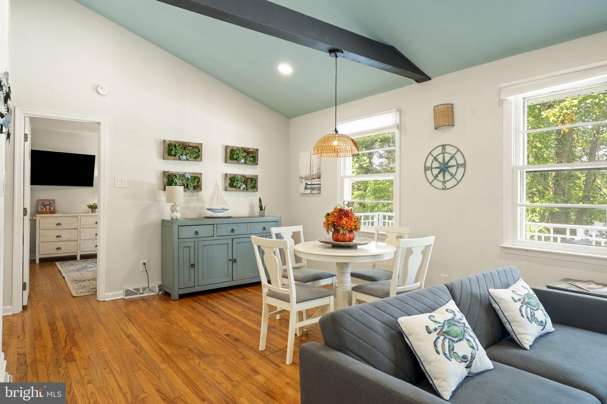 LOCUST POINT - Residential