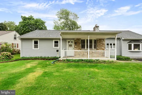 MLS: PABU2095674