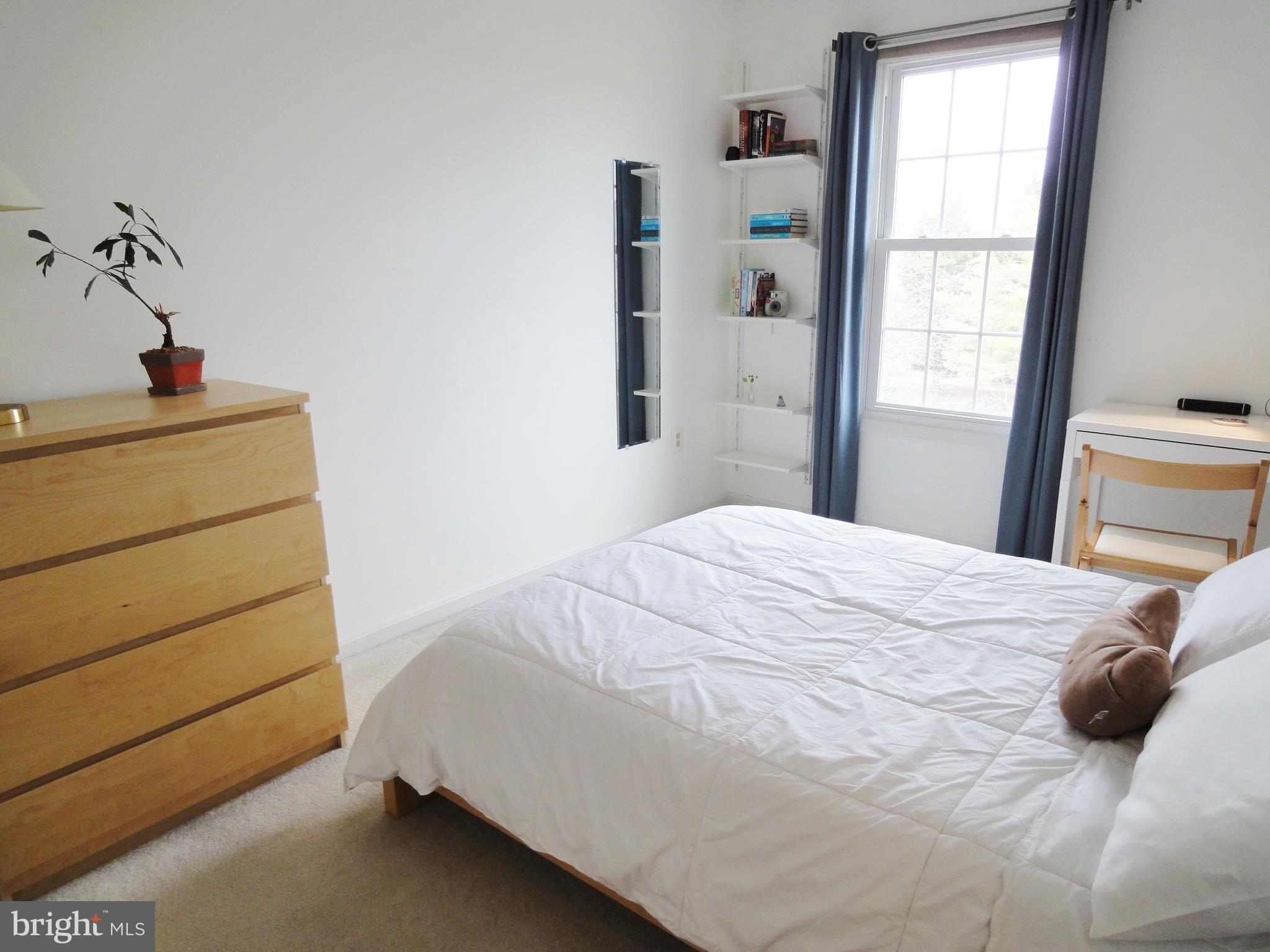 KINGSTOWNE - Residential