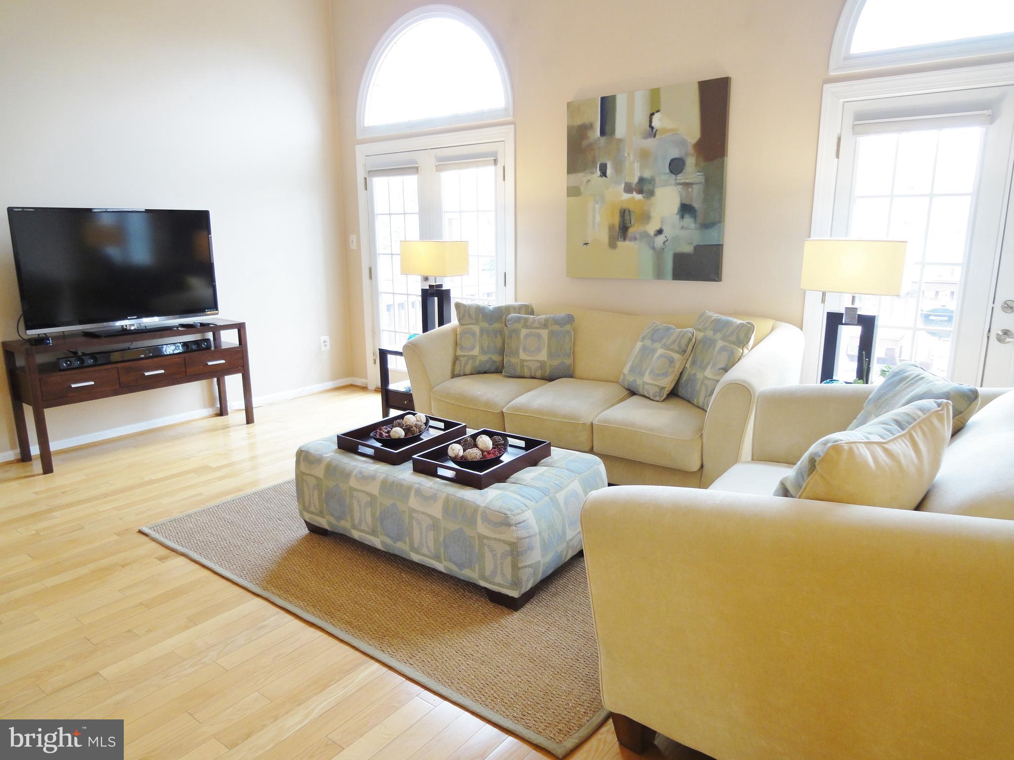 KINGSTOWNE - Residential