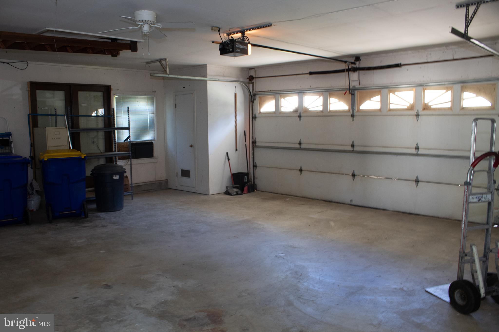 ROMANCOKE ON THE BAY - Residential