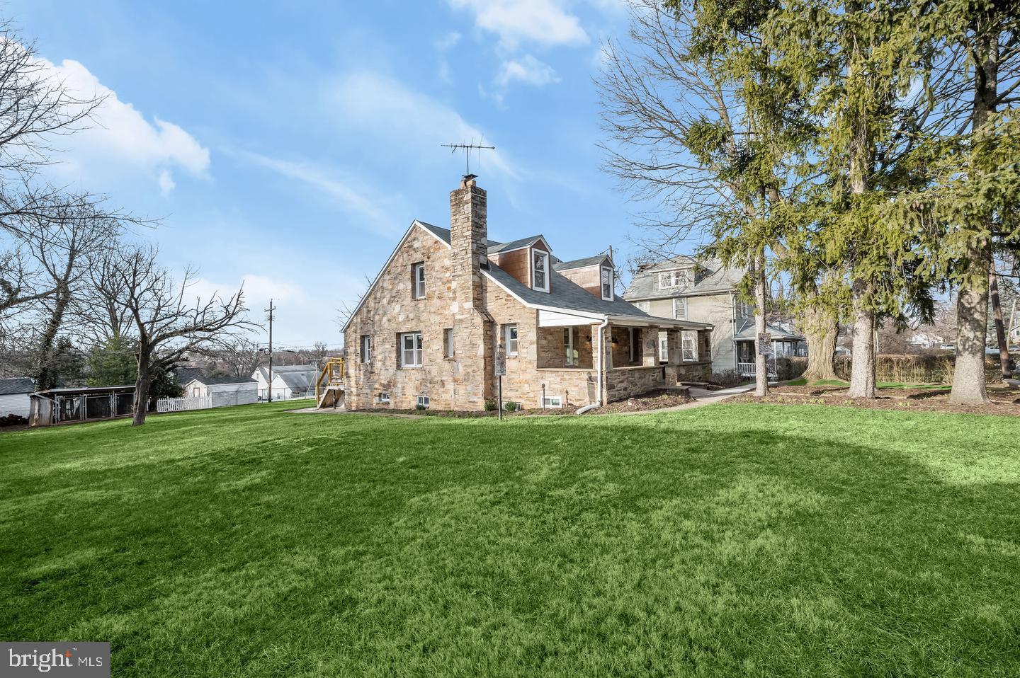 WOODLAWN PARK - Residential