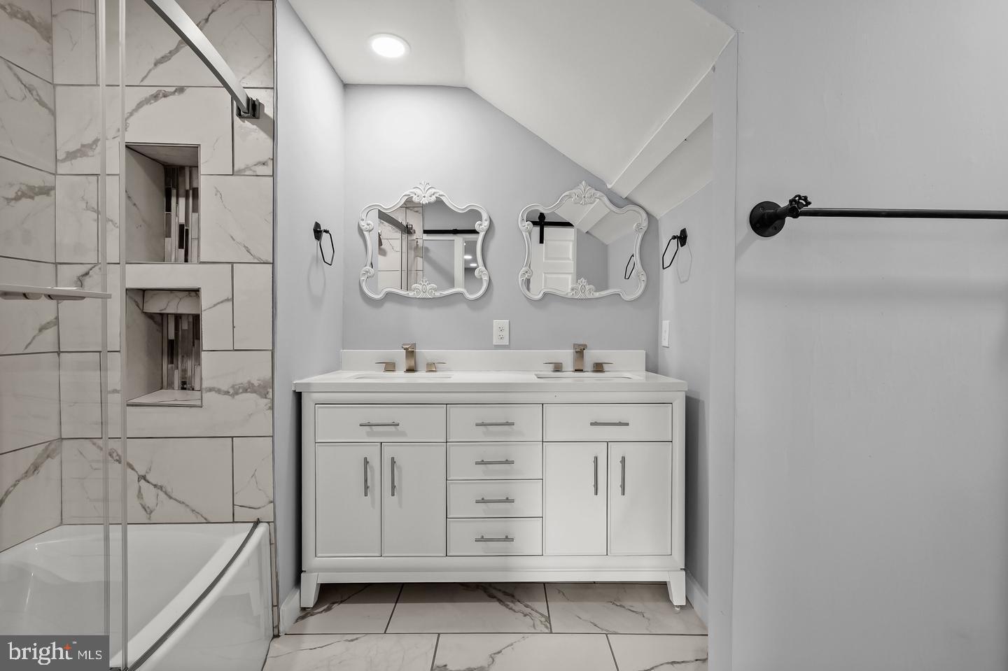 WOODLAWN PARK - Residential