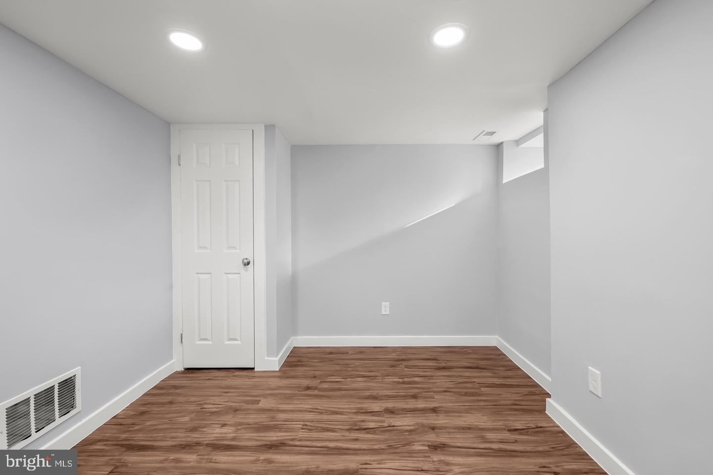 WOODLAWN PARK - Residential