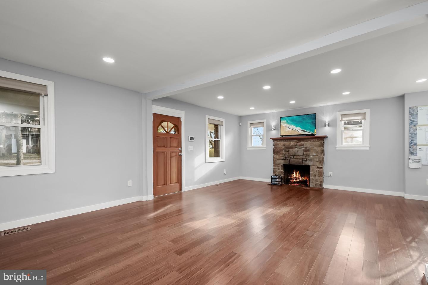 WOODLAWN PARK - Residential