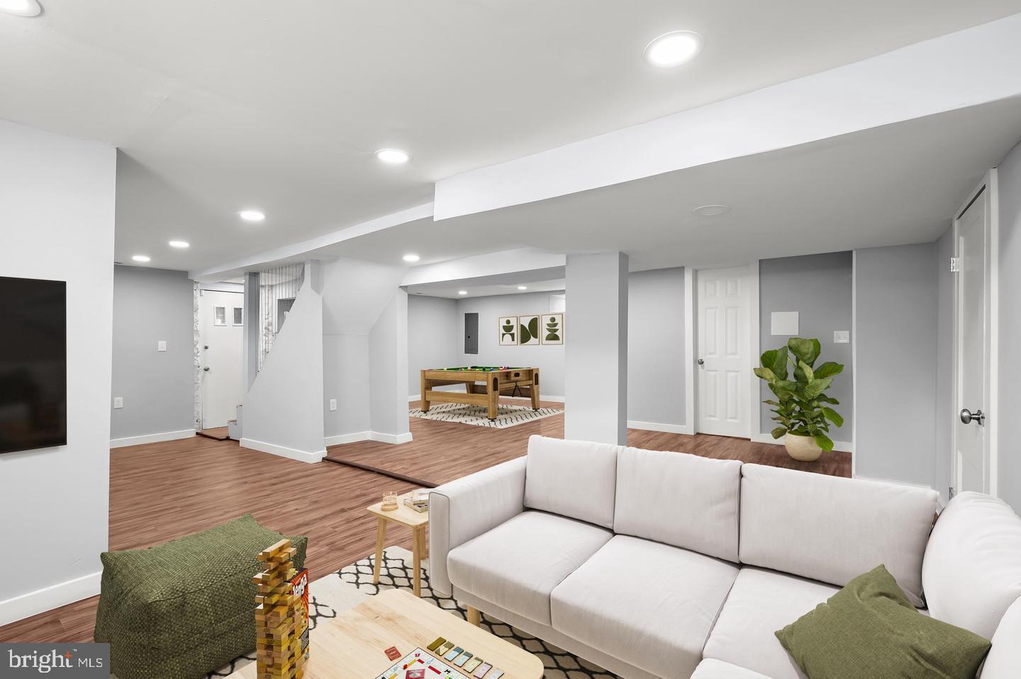 WOODLAWN PARK - Residential