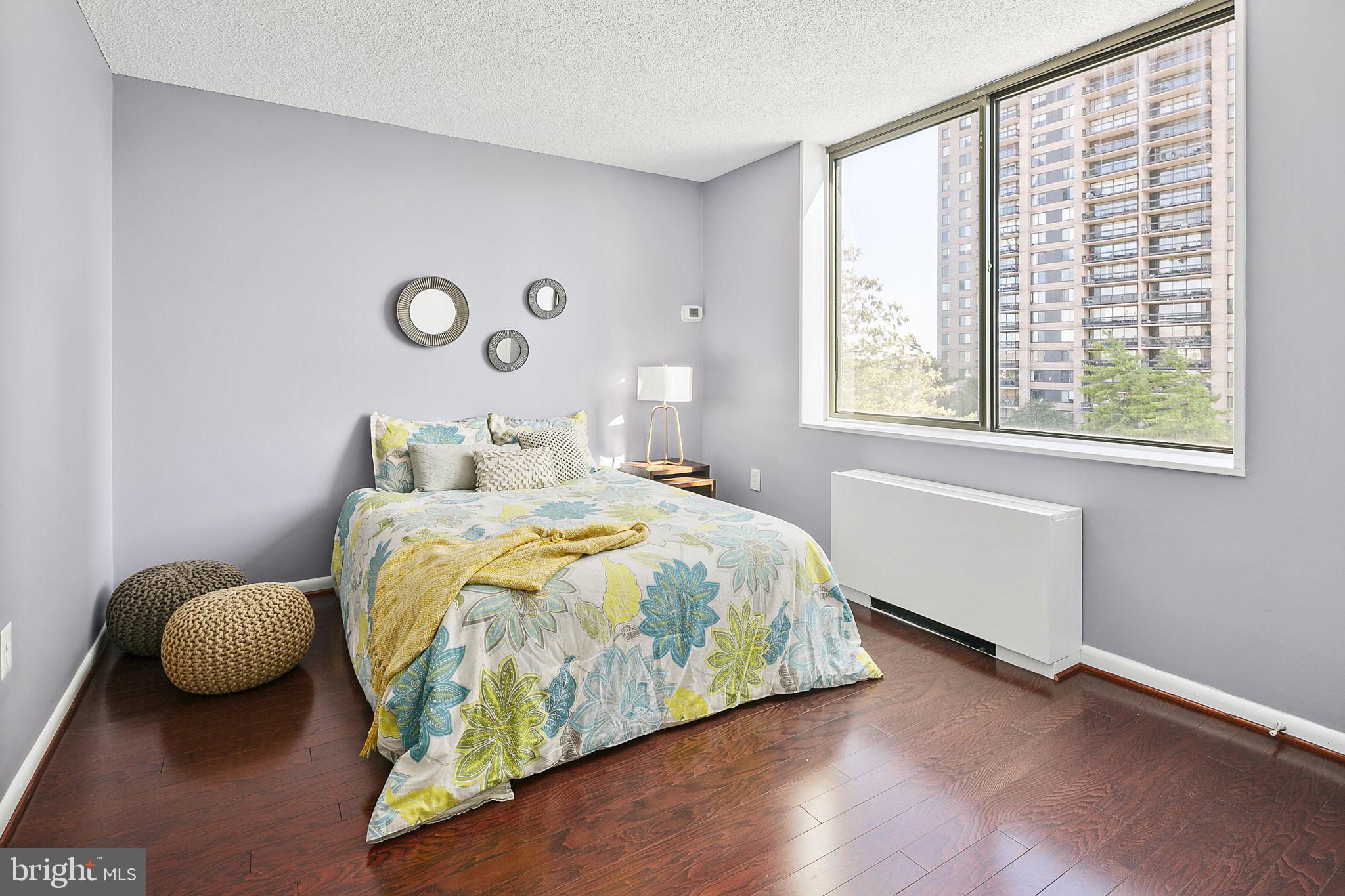 SKYLINE PLAZA - Residential