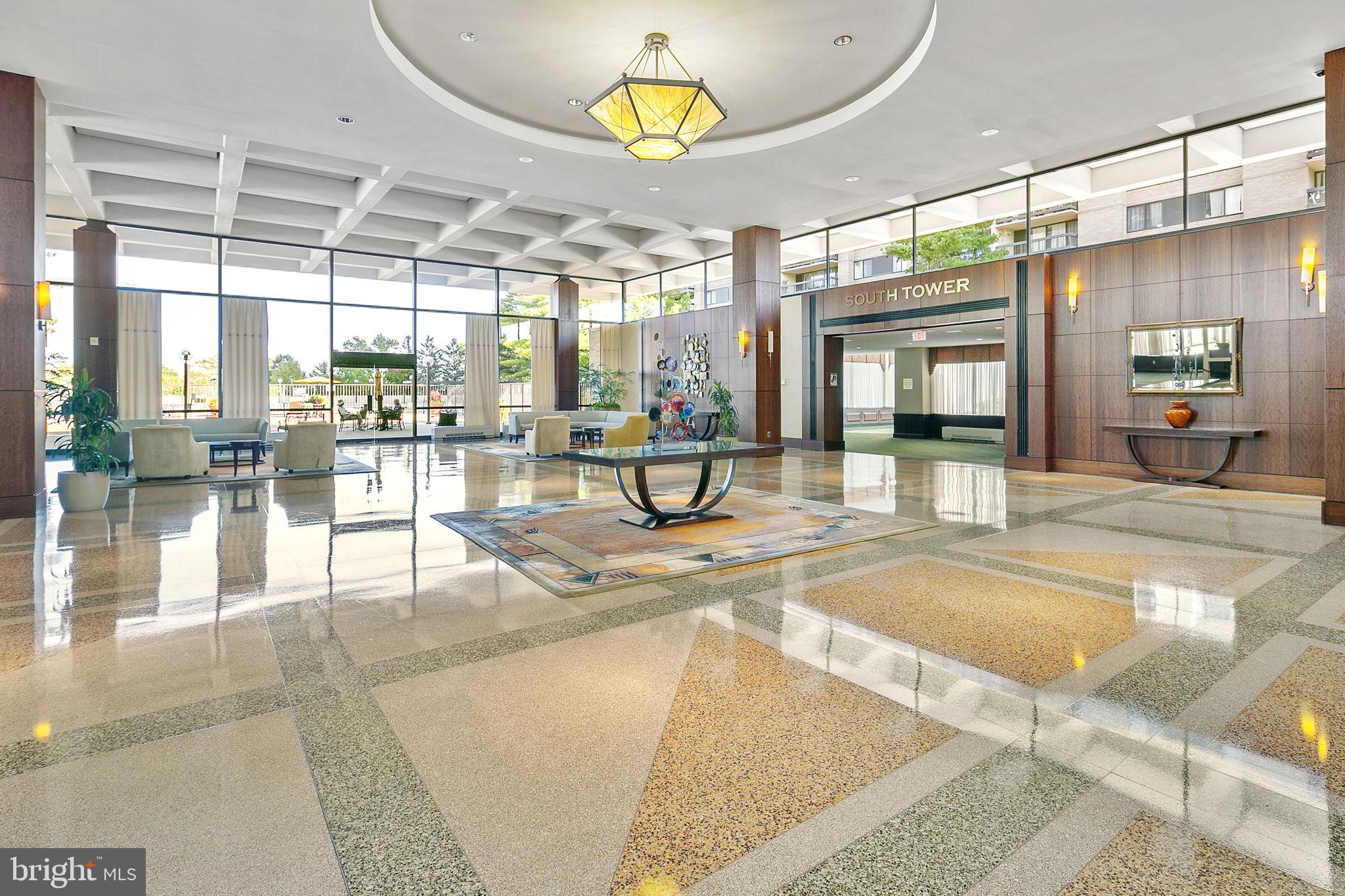 SKYLINE PLAZA - Residential