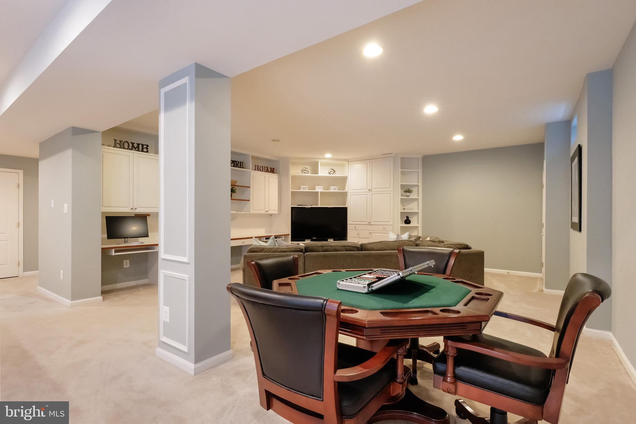 WOODLAND ESTATES - Residential