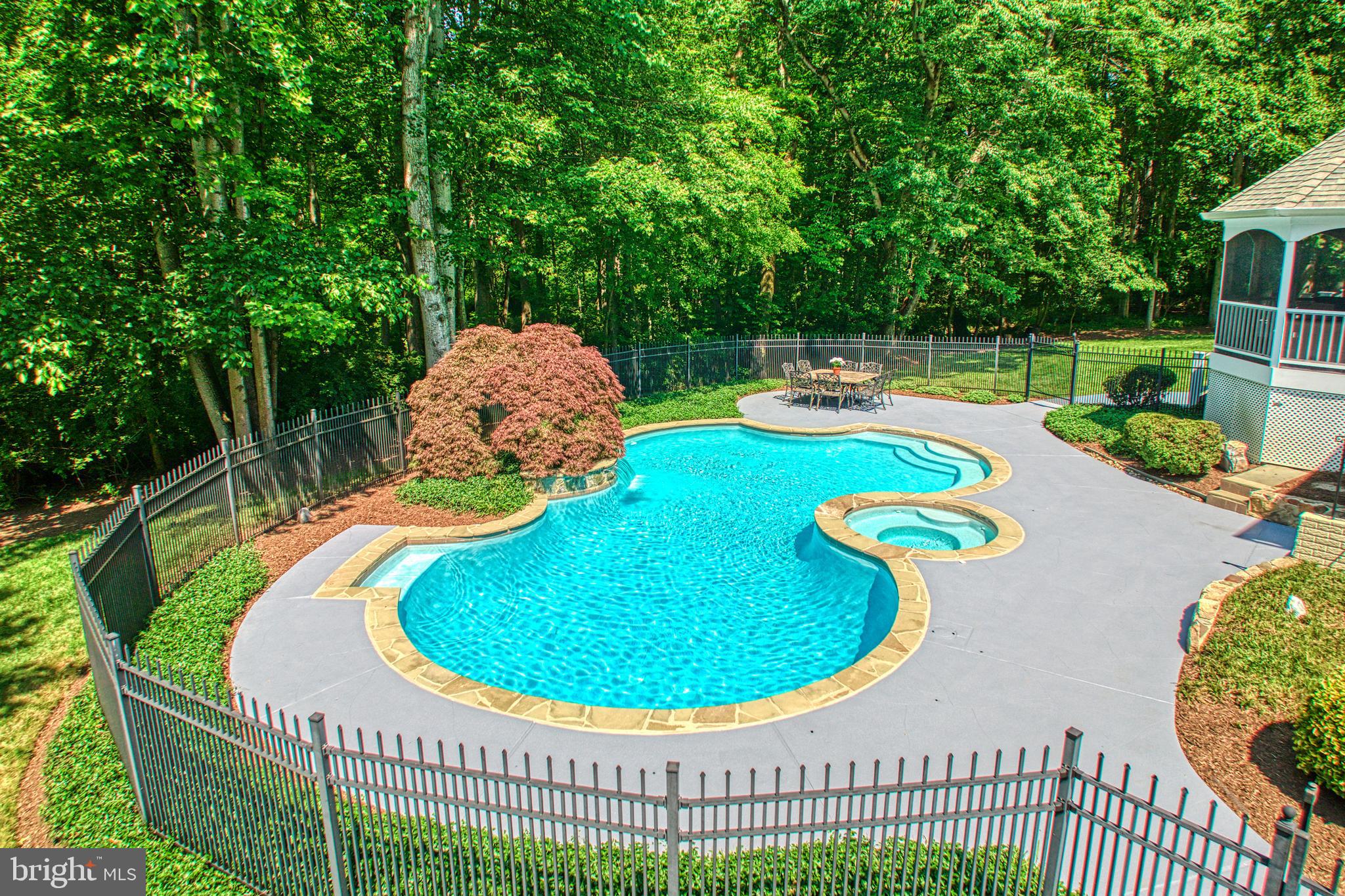 1296 NEWKIRK COURT