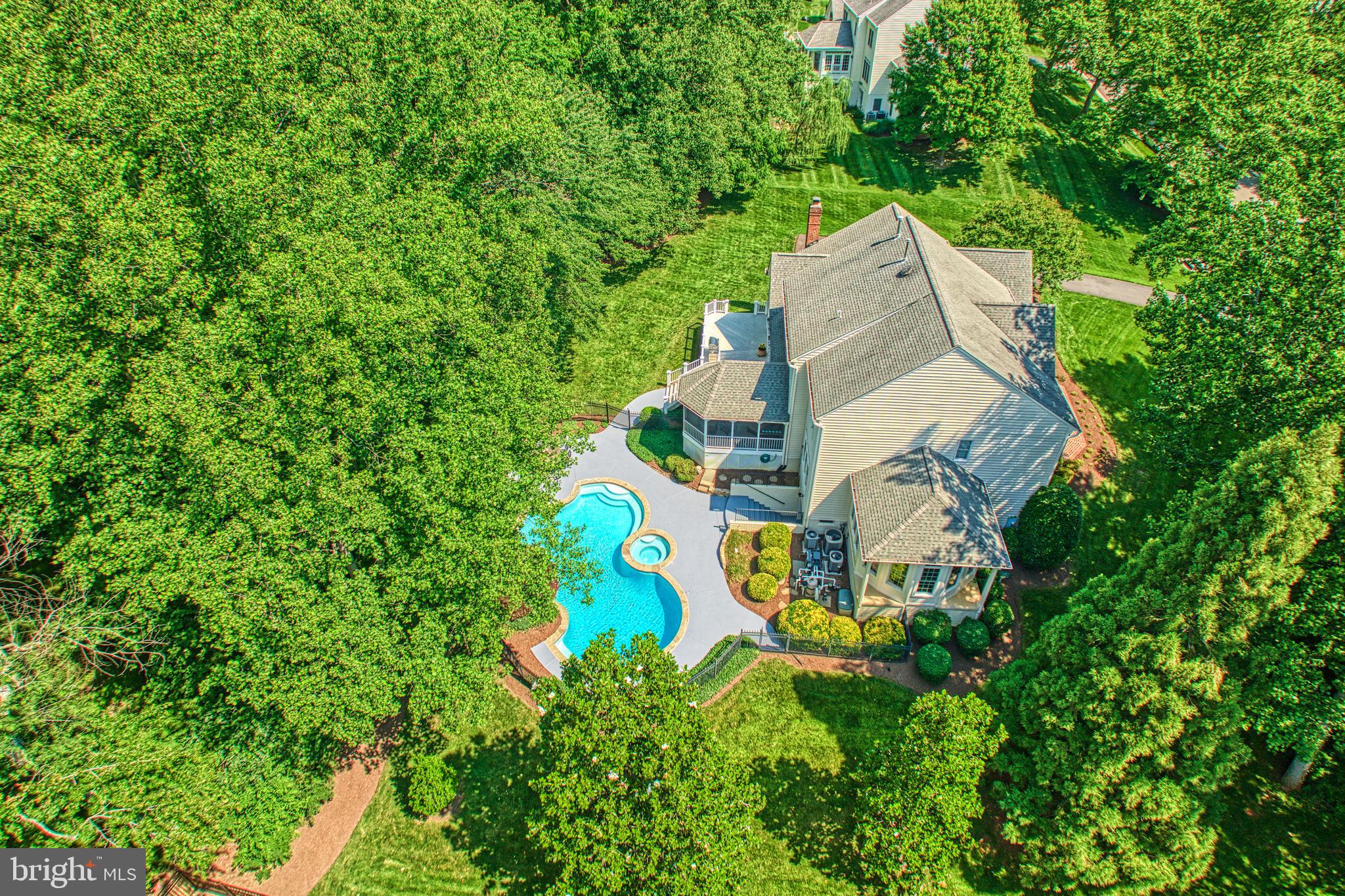 WOODLAND ESTATES - Residential