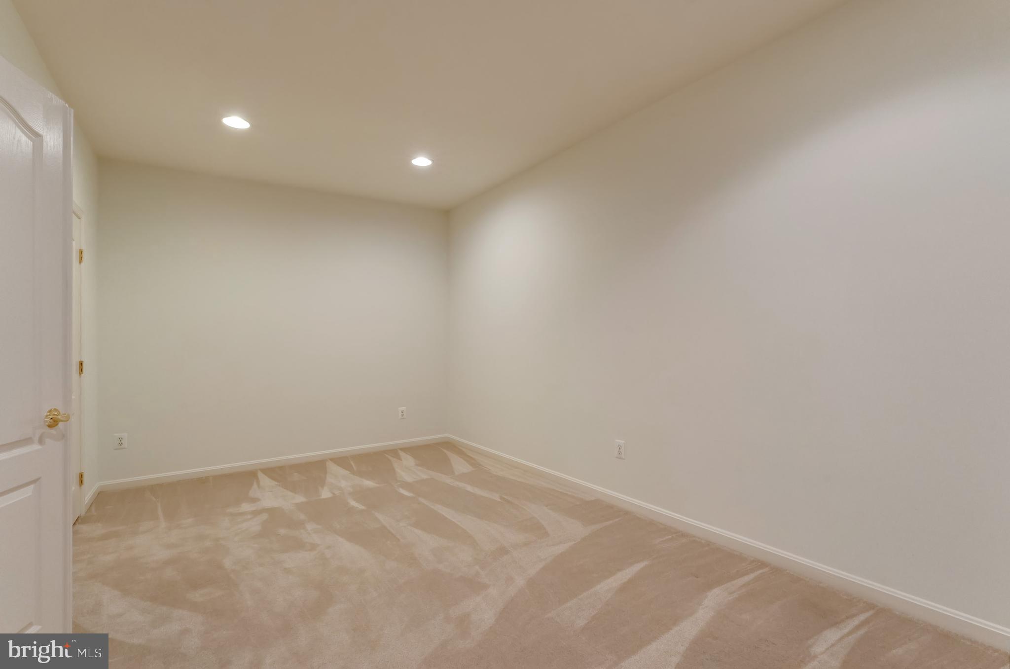 WOODLAND ESTATES - Residential