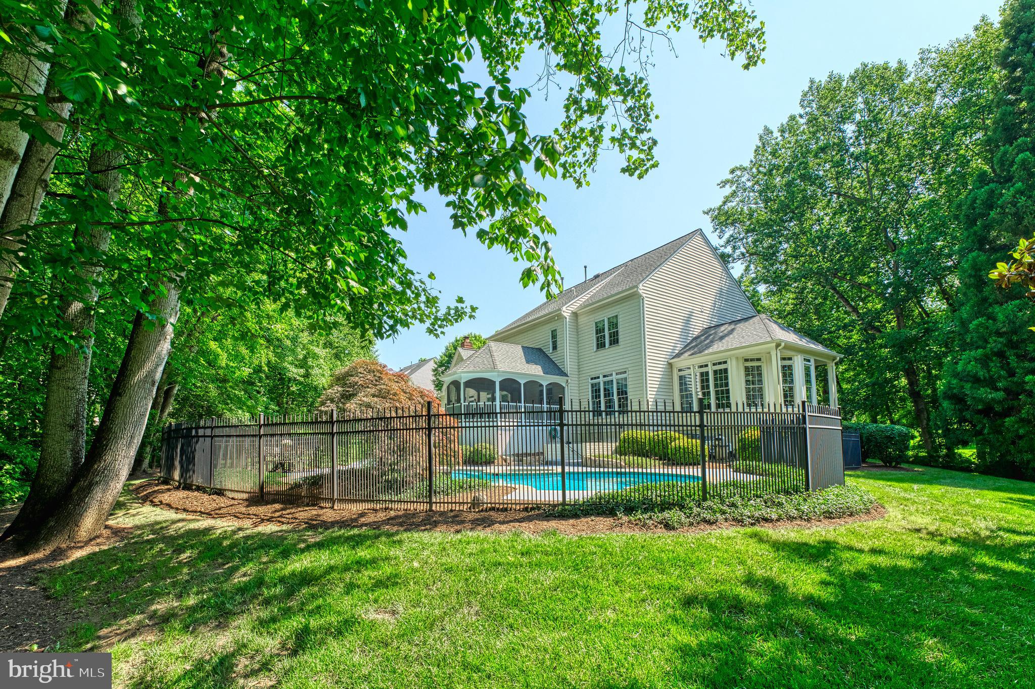 WOODLAND ESTATES - Residential