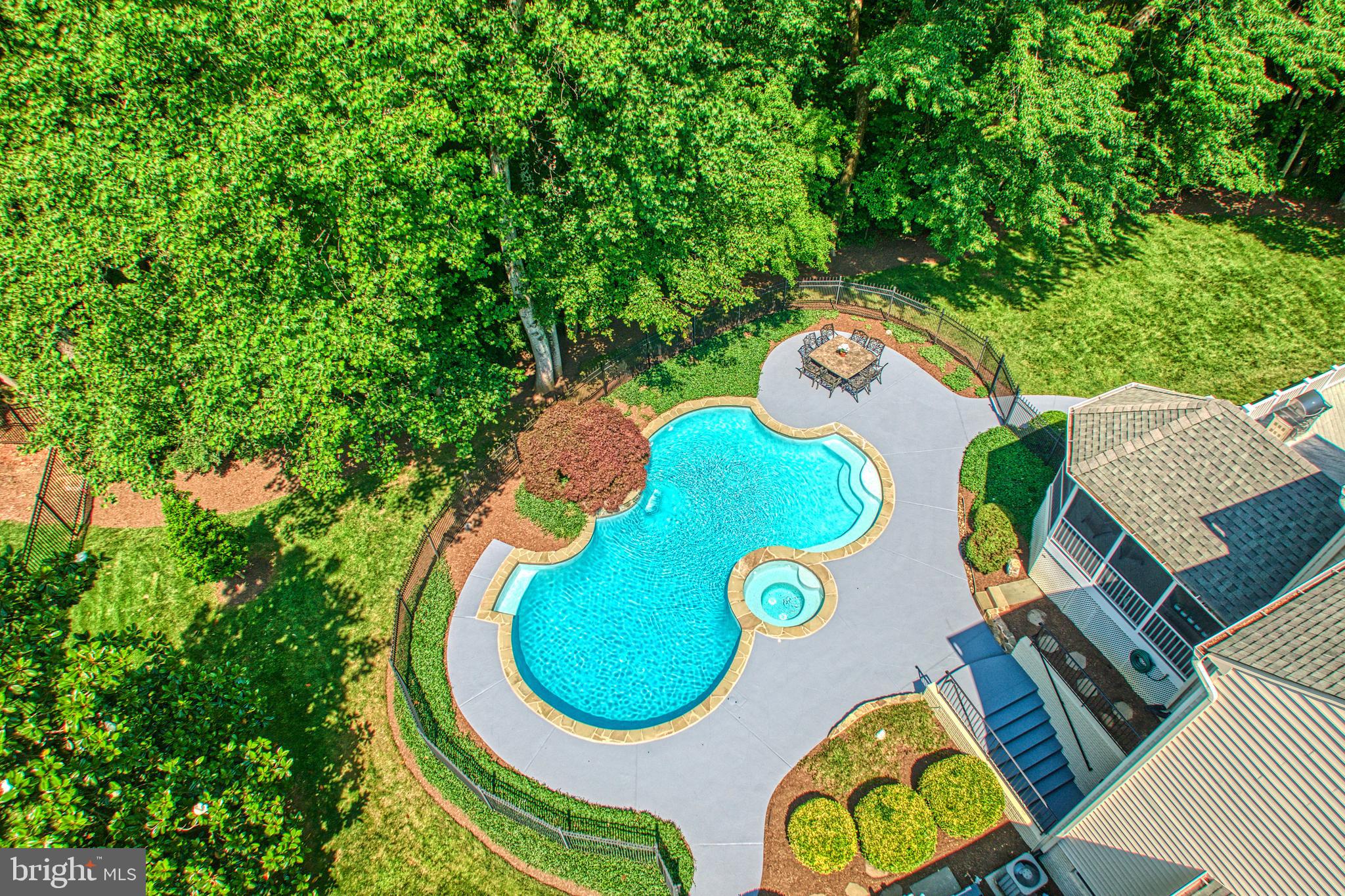 WOODLAND ESTATES - Residential