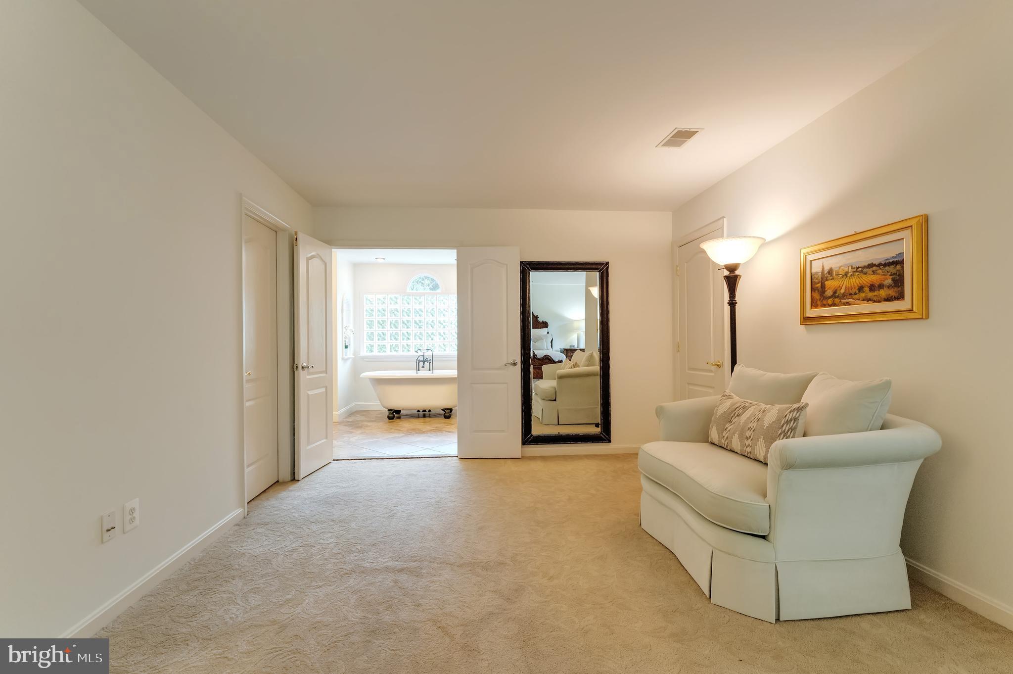 WOODLAND ESTATES - Residential