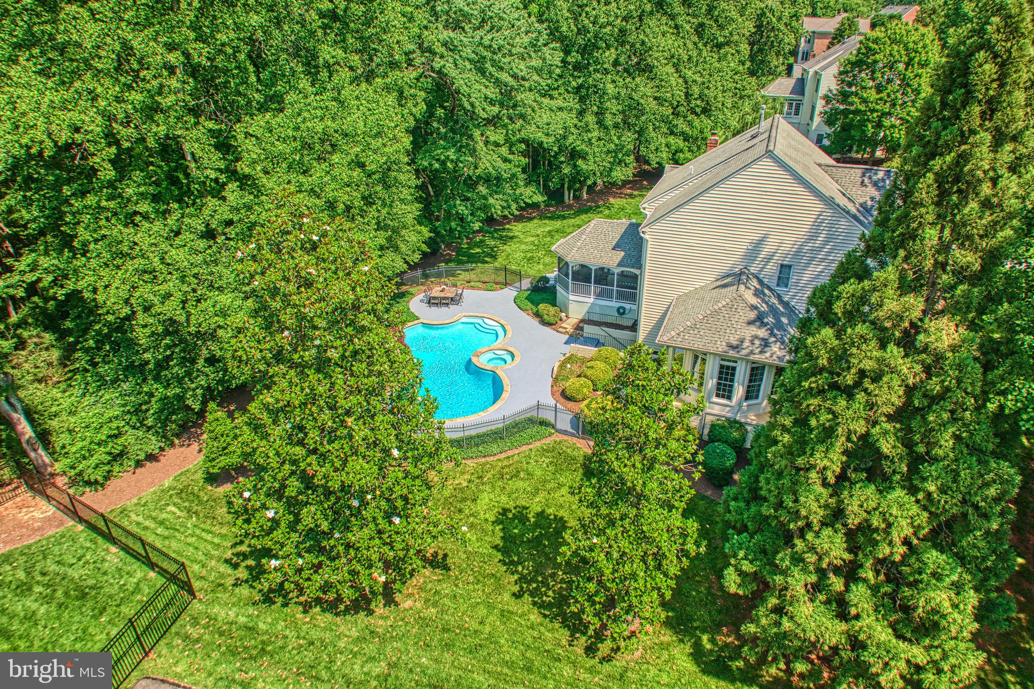 WOODLAND ESTATES - Residential